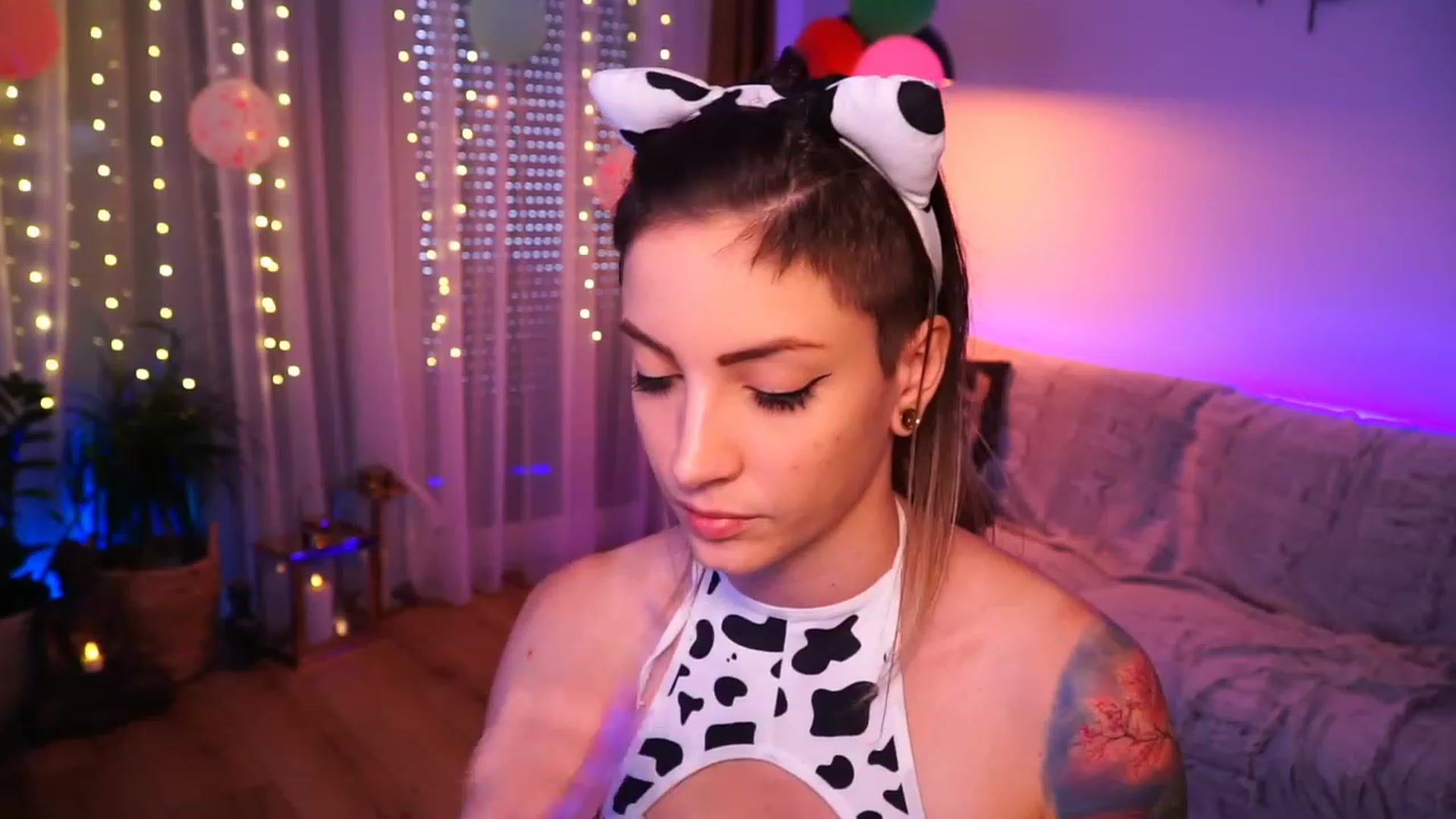 Gallery image thumbnail from Kend_dall's myfreecams stream on, 06/16/2023, 11:30 image 12 of 20