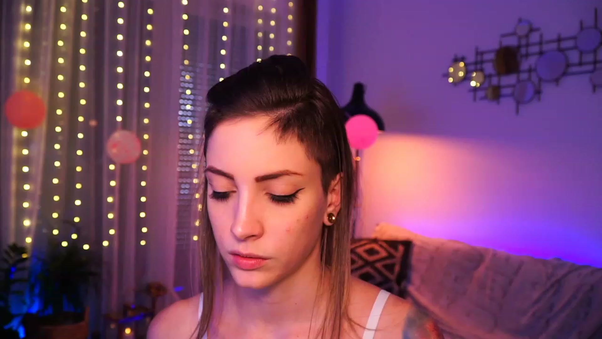 Gallery image thumbnail from Kend_dall's myfreecams stream on, 06/16/2023, 14:04 image 19 of 20