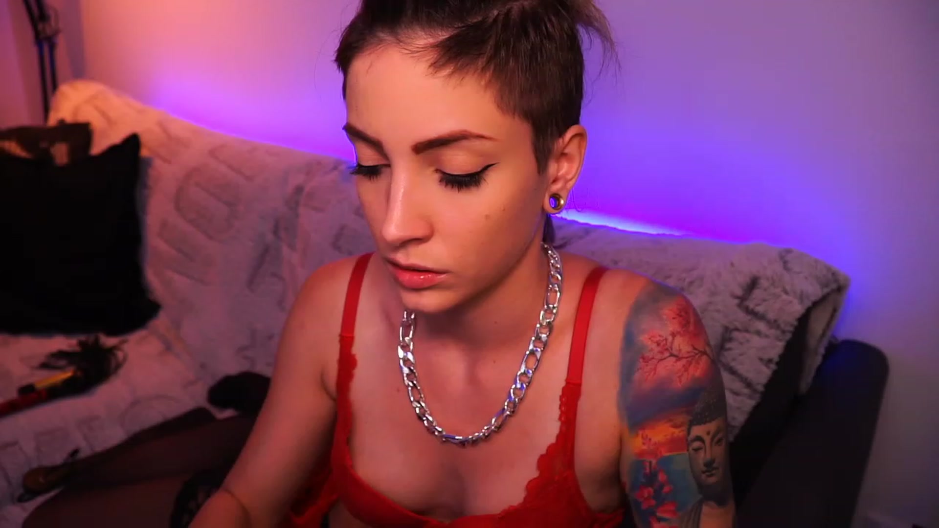 Gallery image thumbnail from Kend_dall's myfreecams stream on, 06/21/2023, 12:46 image 9 of 20