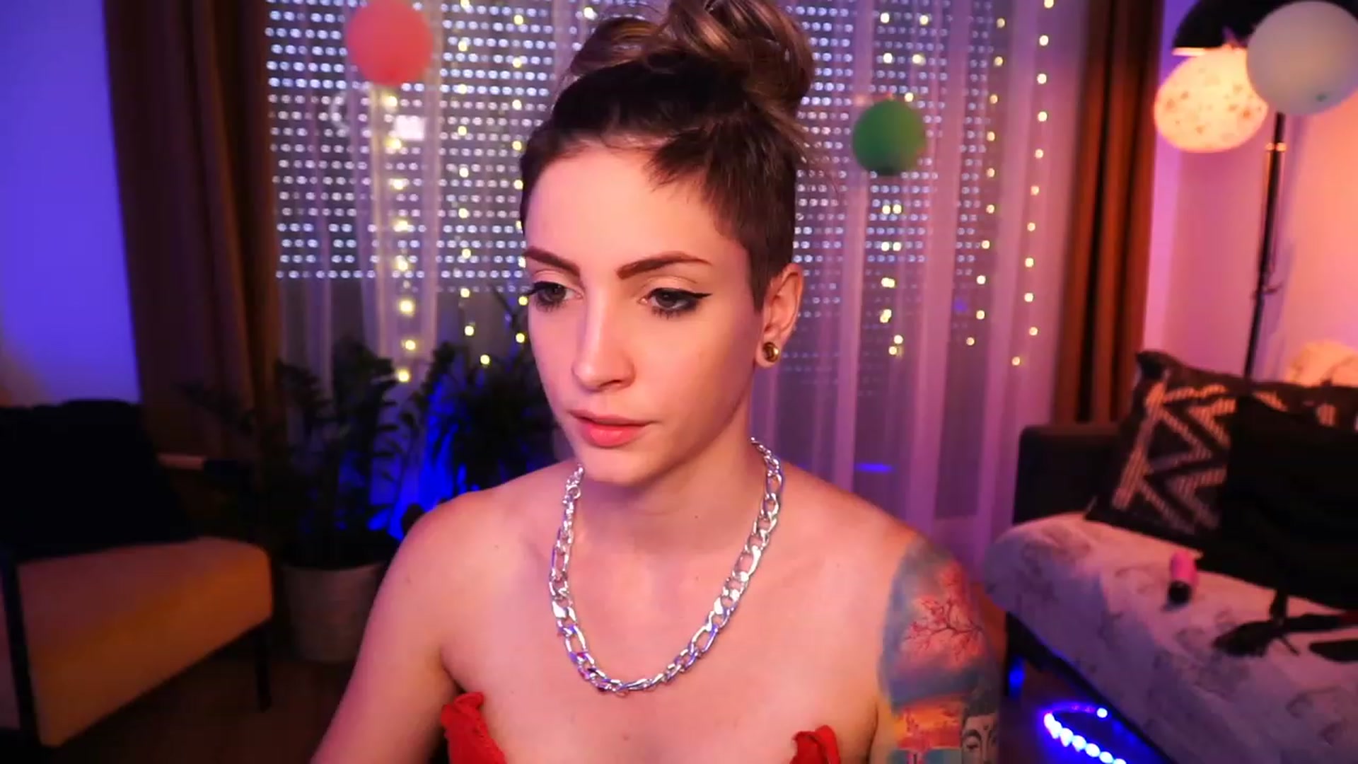 Gallery image thumbnail from Kend_dall's myfreecams stream on, 06/21/2023, 13:05 image 17 of 20