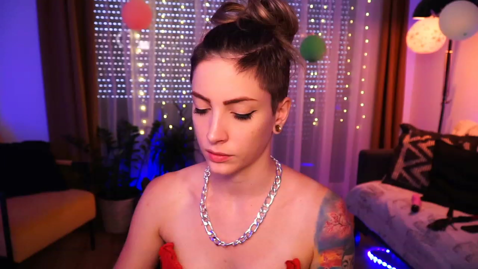Gallery image thumbnail from Kend_dall's myfreecams stream on, 06/21/2023, 13:05 image 18 of 20
