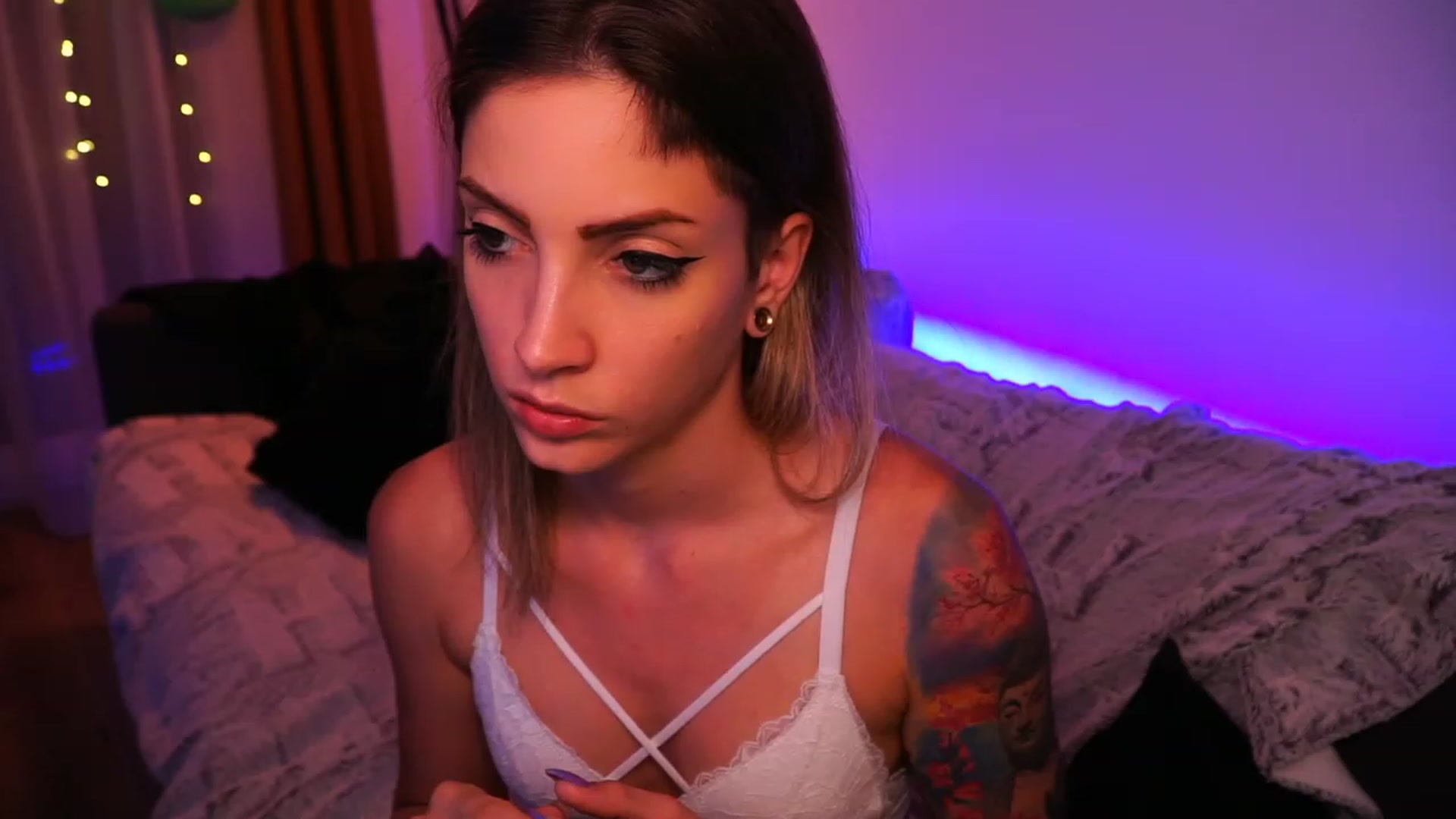 Gallery image thumbnail from Kend_dall's myfreecams stream on, 06/26/2023, 13:45 image 19 of 20