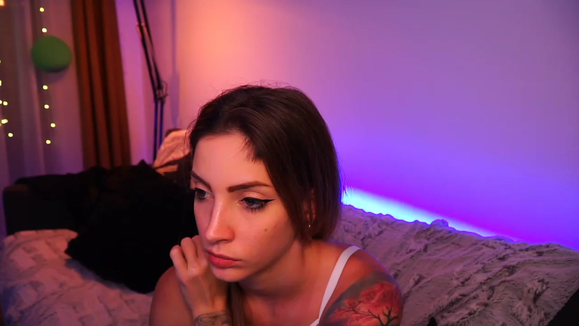 Gallery image thumbnail from Kend_dall's myfreecams stream on, 06/26/2023, 13:45 image 16 of 20