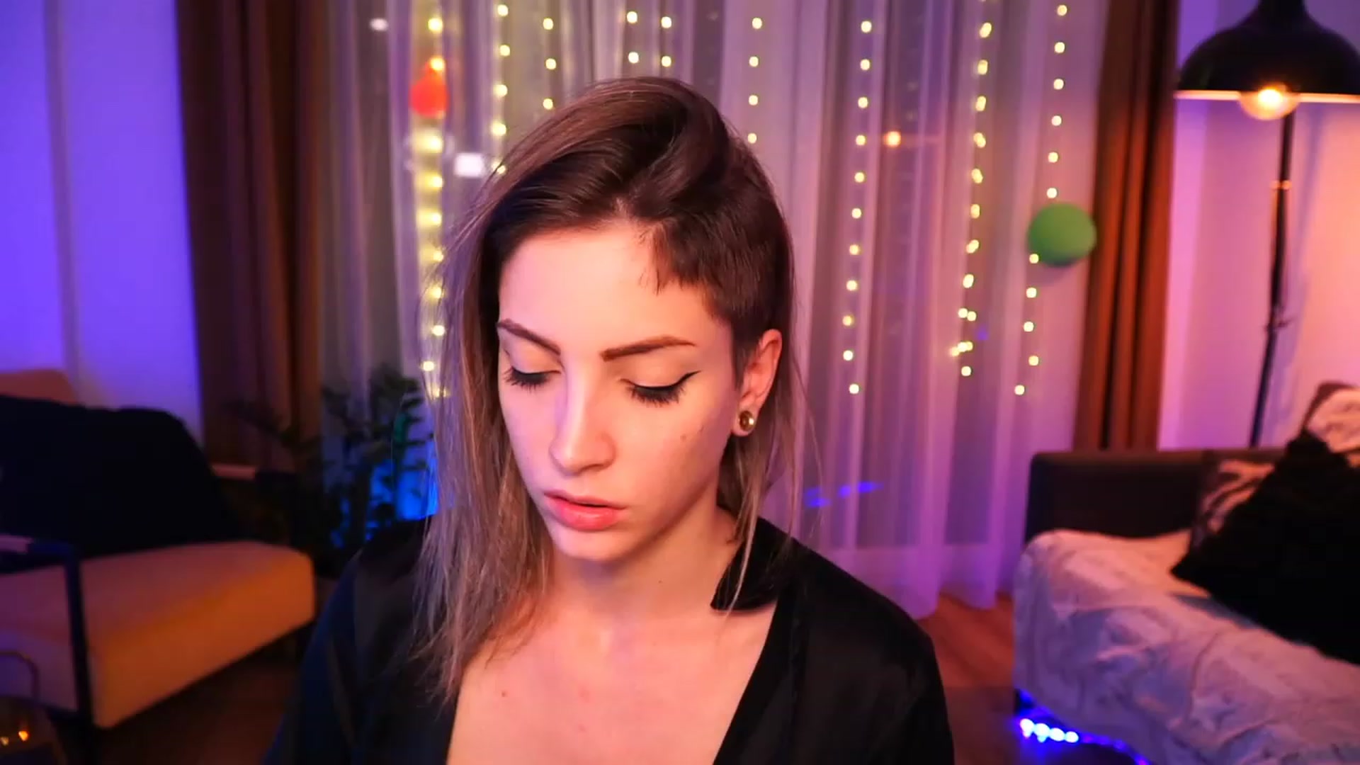 Gallery image thumbnail from Kend_dall's myfreecams stream on, 06/26/2023, 14:35 image 5 of 20