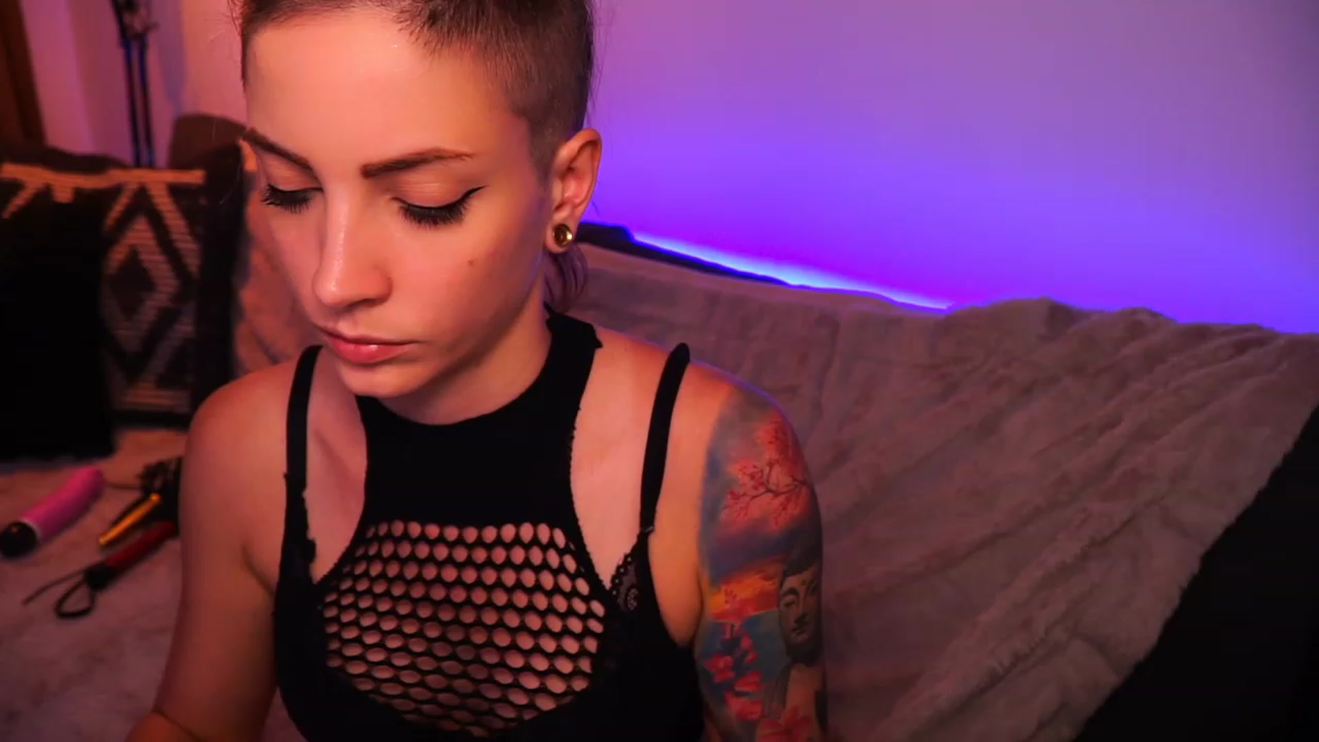 Gallery image thumbnail from Kend_dall's myfreecams stream on, 06/27/2023, 16:15 image 19 of 20