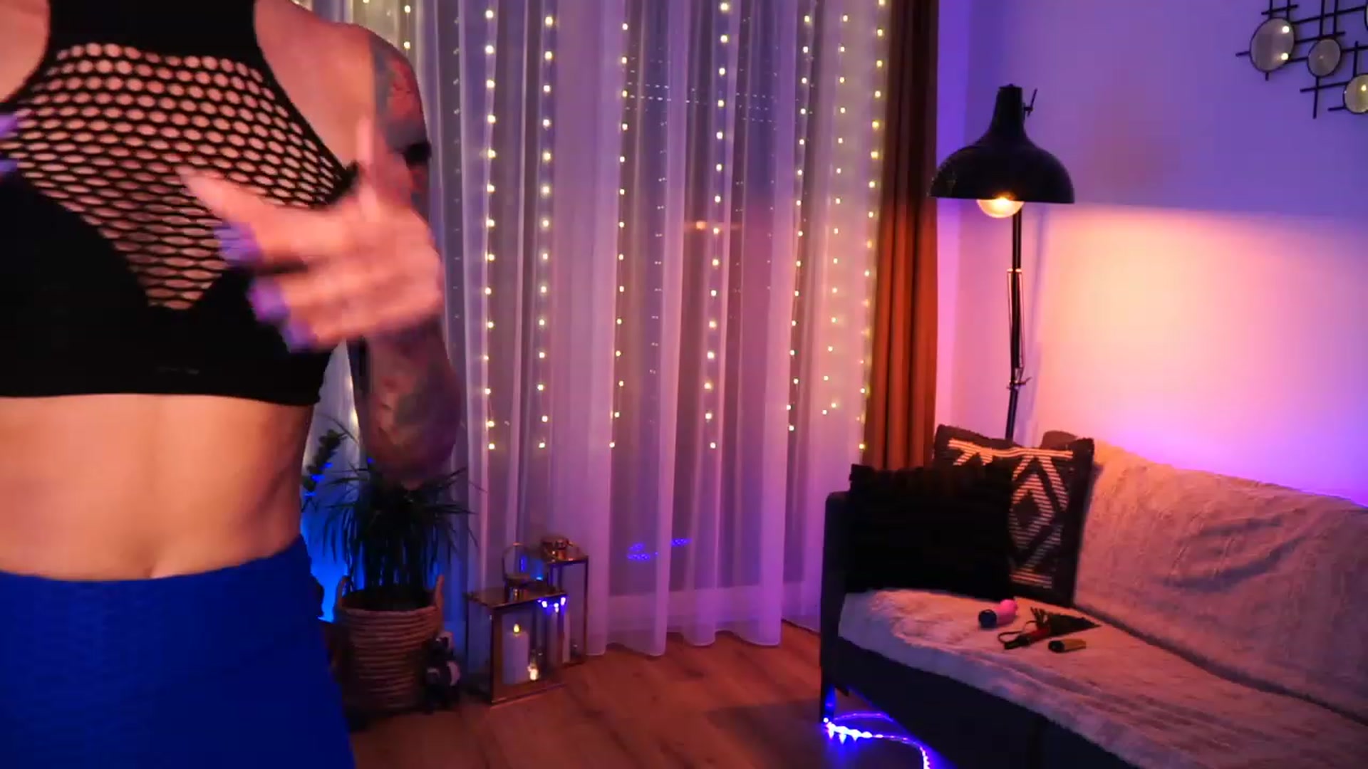 Gallery image thumbnail from Kend_dall's myfreecams stream on, 06/27/2023, 16:15 image 6 of 20