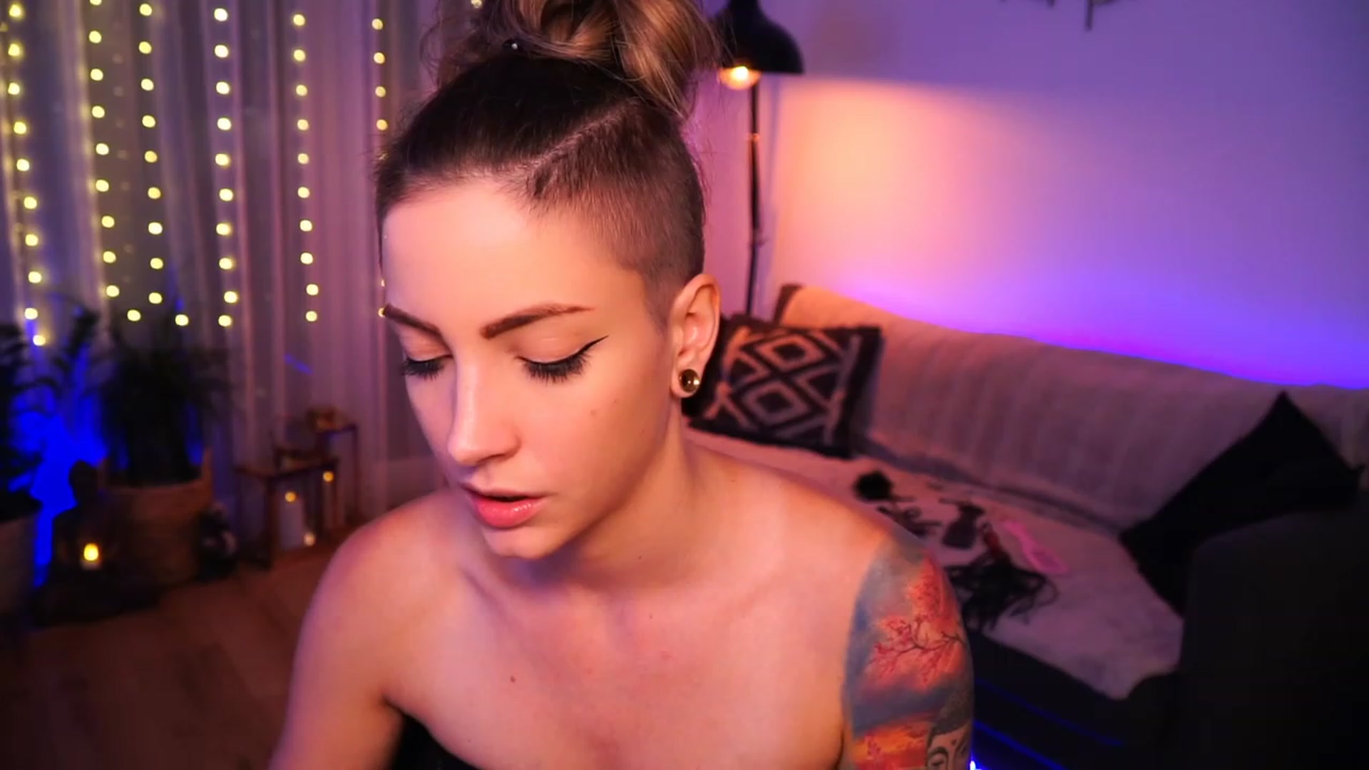 Gallery image thumbnail from Kend_dall's myfreecams stream on, 06/30/2023, 11:55 image 15 of 20