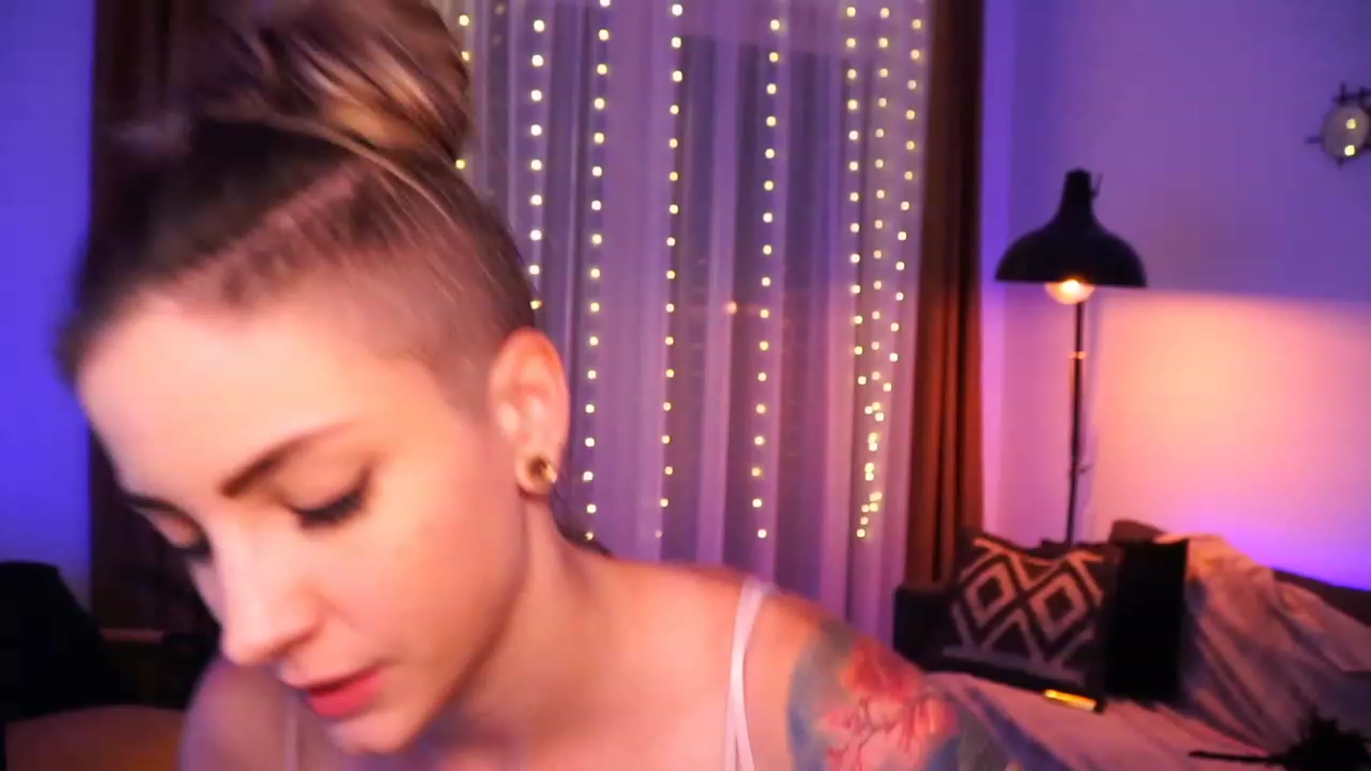 Gallery image thumbnail from Kend_dall's myfreecams stream on, 07/03/2023, 18:41 image 1 of 20