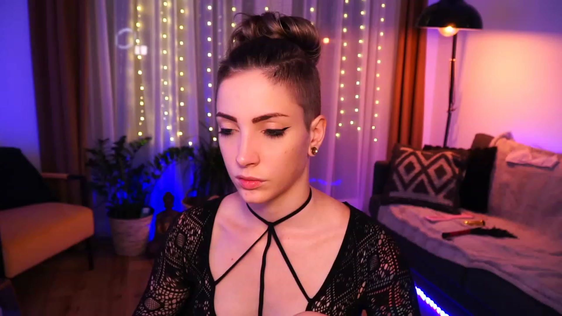 Gallery image thumbnail from Kend_dall's myfreecams stream on, 07/05/2023, 07:00 image 17 of 20