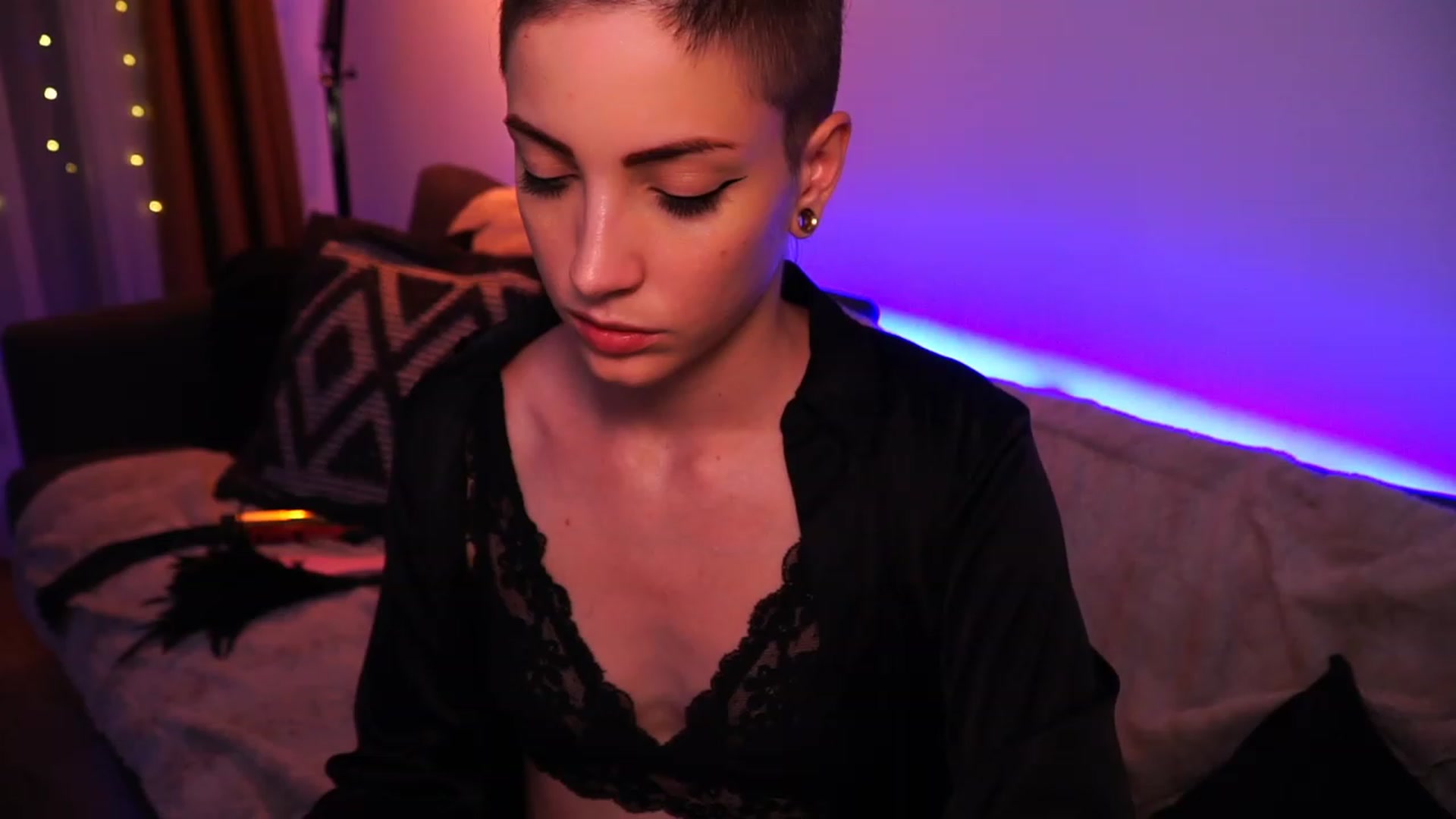 Gallery image thumbnail from Kend_dall's myfreecams stream on, 07/07/2023, 13:02 image 4 of 20