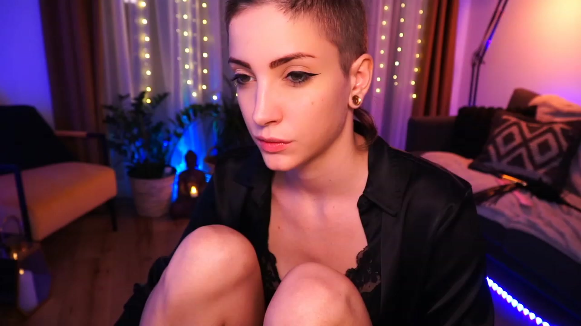 Gallery image thumbnail from Kend_dall's myfreecams stream on, 07/07/2023, 13:02 image 2 of 20