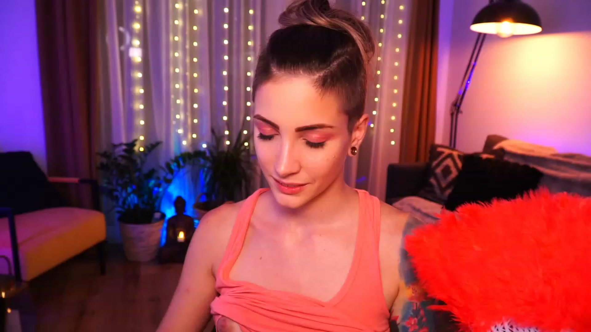 Gallery image thumbnail from Kend_dall's myfreecams stream on, 07/10/2023, 16:35 image 4 of 20