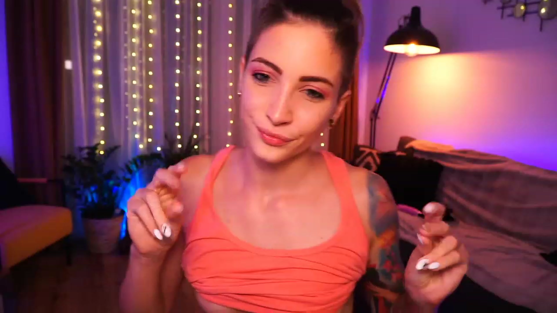 Gallery image thumbnail from Kend_dall's myfreecams stream on, 07/10/2023, 16:35 image 20 of 20