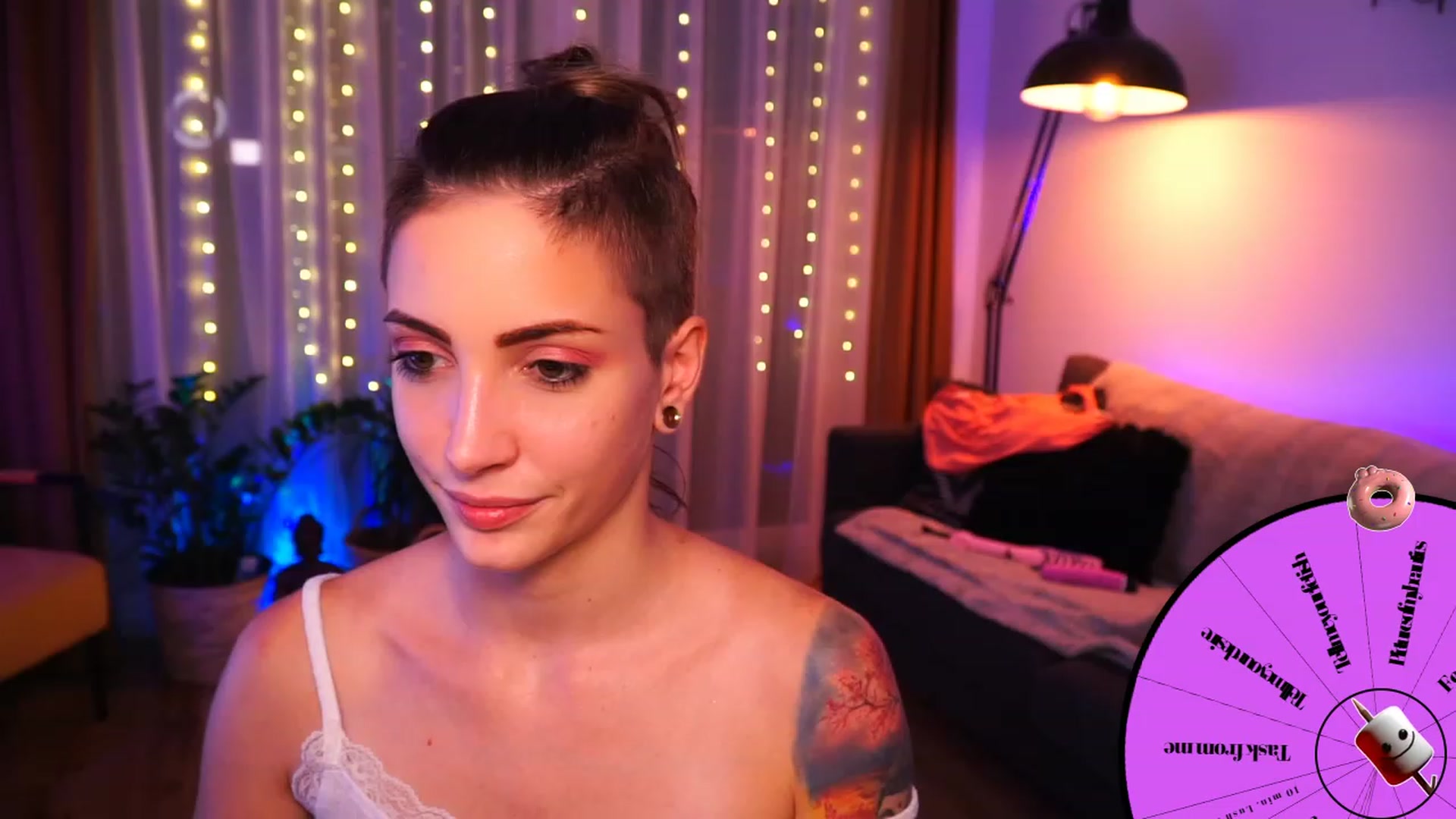 Gallery image thumbnail from Kend_dall's myfreecams stream on, 07/10/2023, 20:41 image 8 of 20