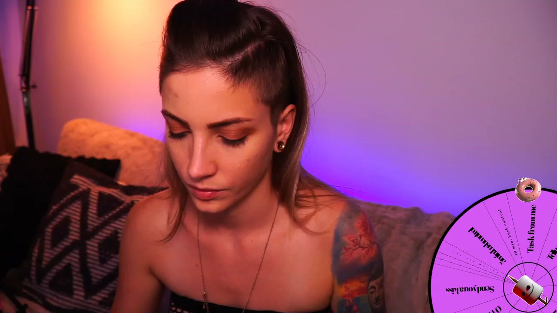 Gallery image thumbnail from Kend_dall's myfreecams stream on, 07/11/2023, 19:48 image 1 of 20