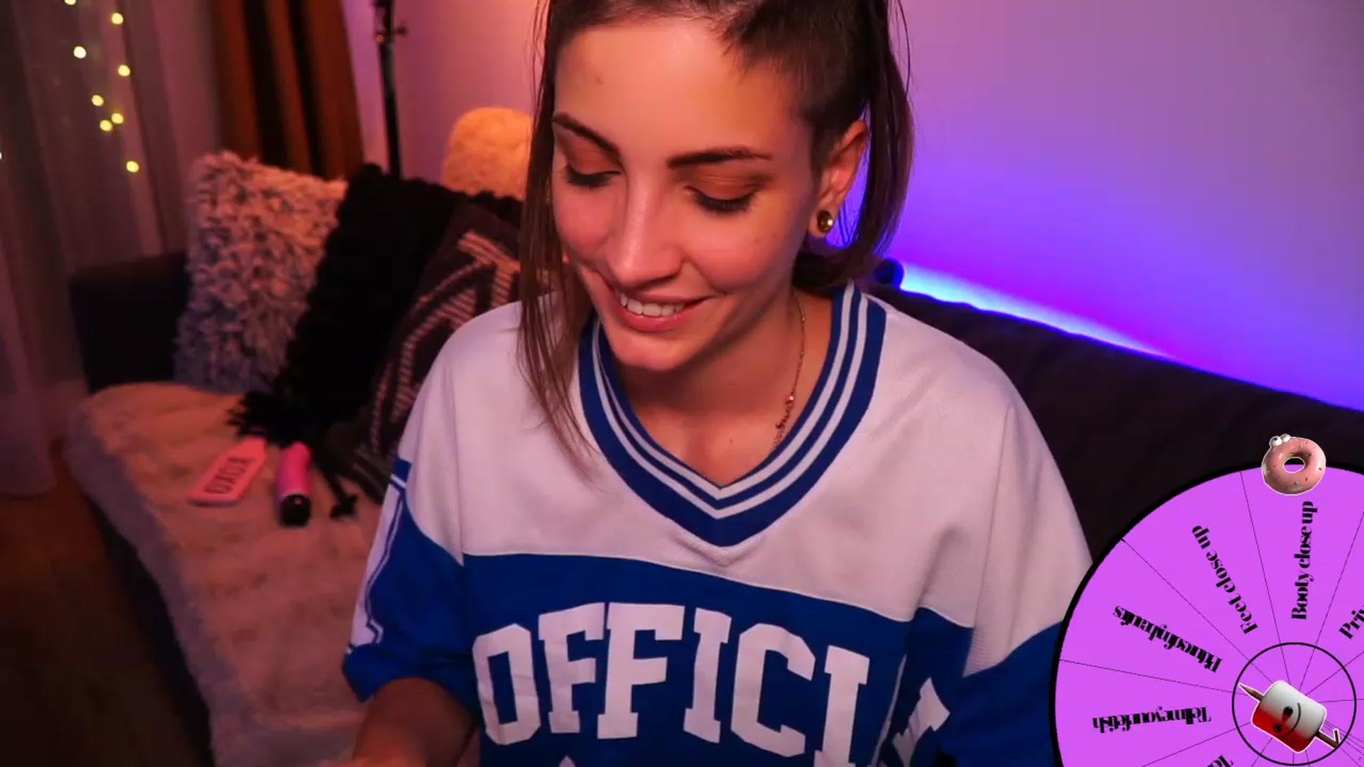 Gallery image thumbnail from Kend_dall's myfreecams stream on, 07/11/2023, 20:37 image 13 of 20