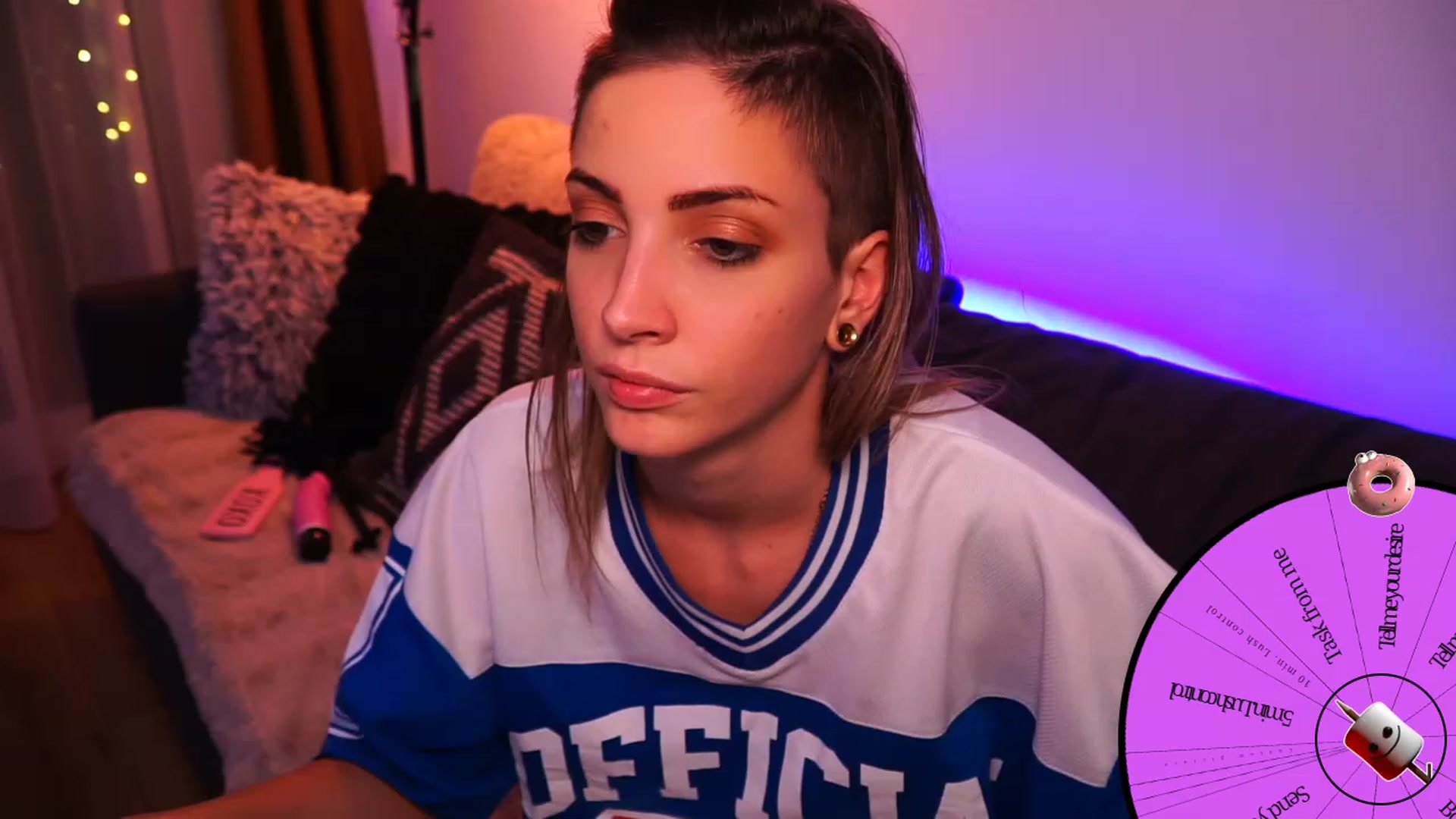 Gallery image thumbnail from Kend_dall's myfreecams stream on, 07/11/2023, 20:37 image 18 of 20