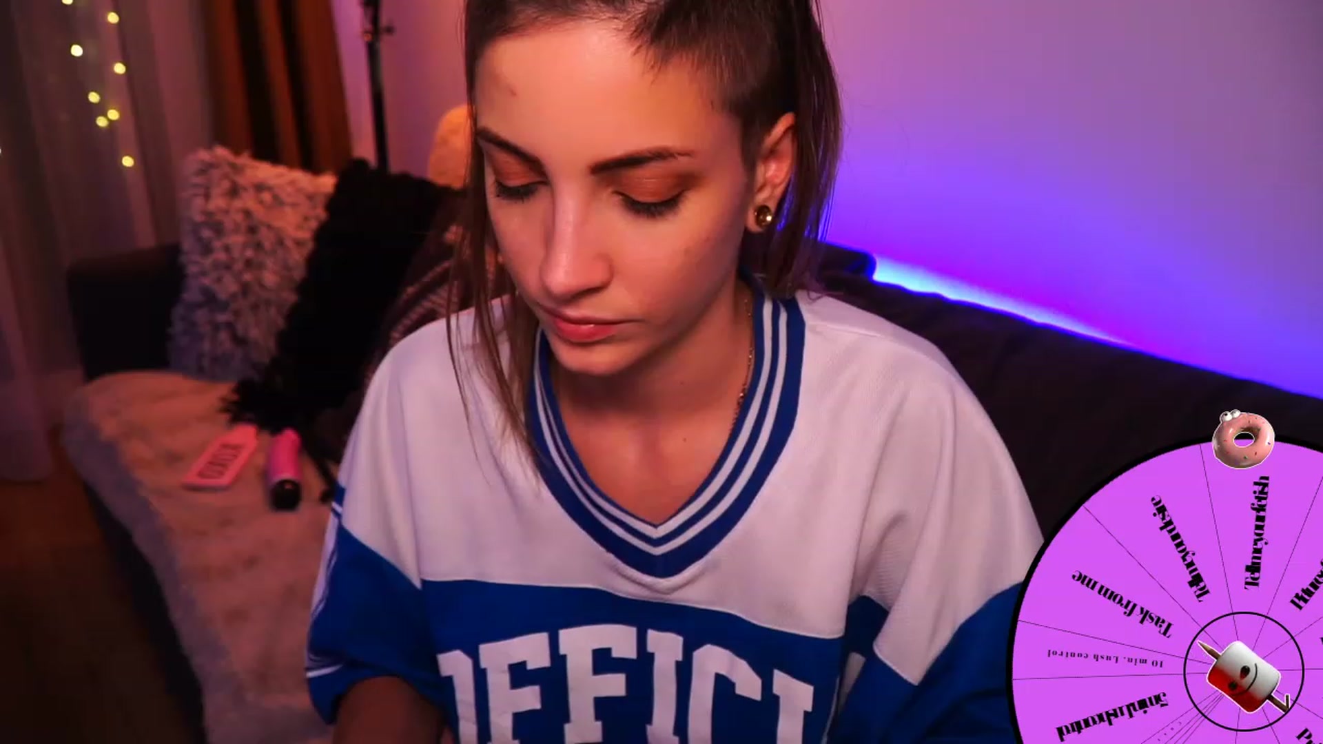 Gallery image thumbnail from Kend_dall's myfreecams stream on, 07/11/2023, 20:37 image 17 of 20
