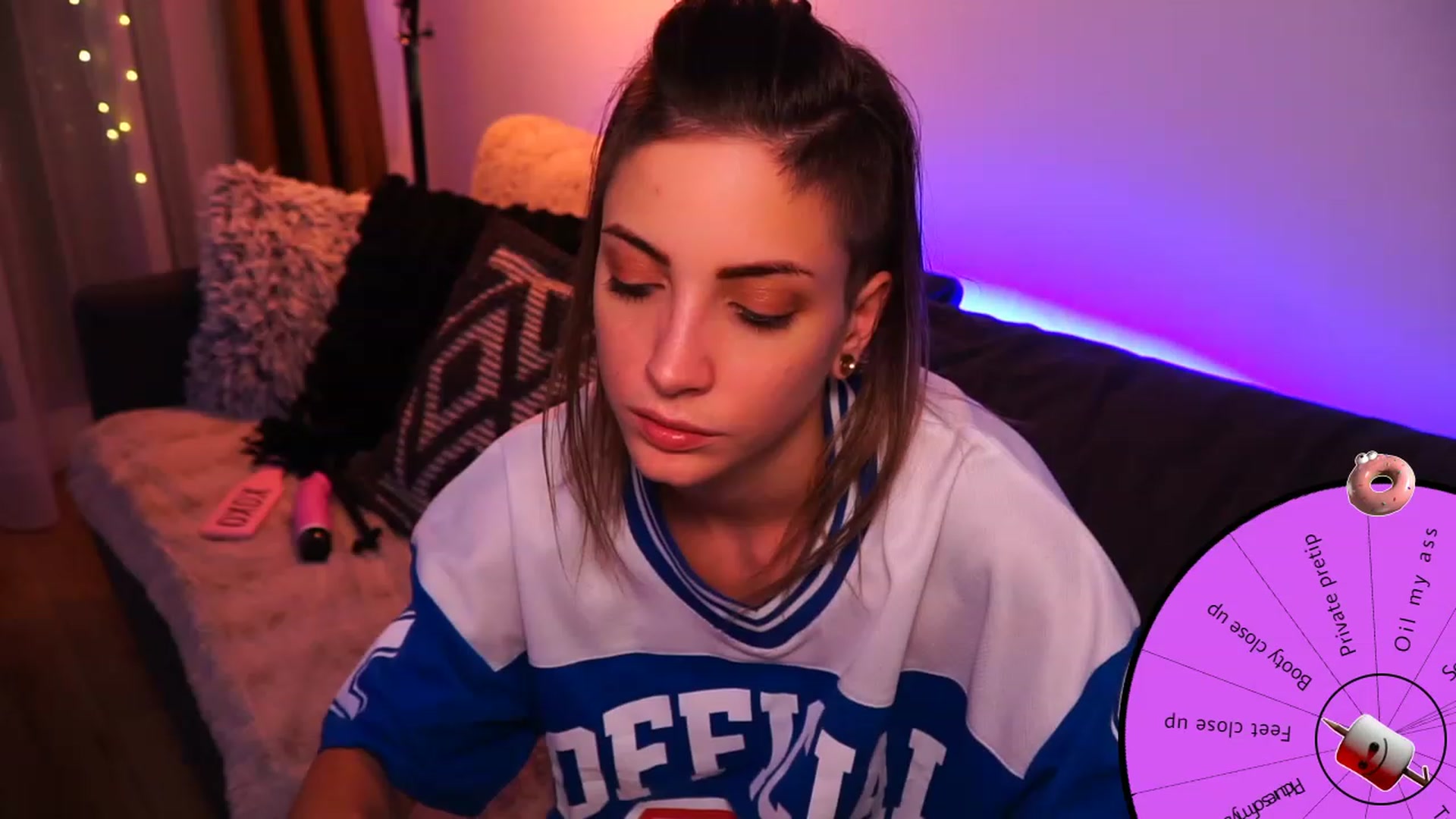 Gallery image thumbnail from Kend_dall's myfreecams stream on, 07/11/2023, 20:37 image 19 of 20