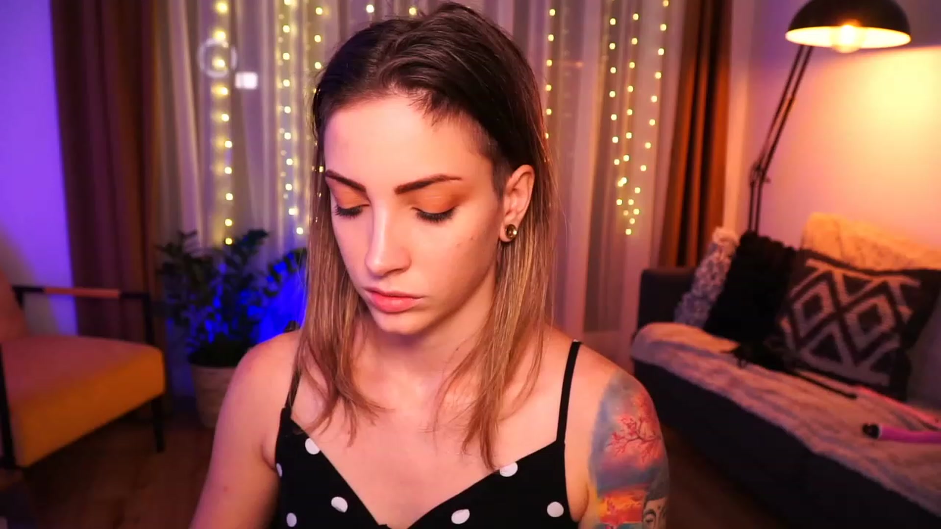 Gallery image thumbnail from Kend_dall's myfreecams stream on, 07/12/2023, 10:29 image 4 of 20