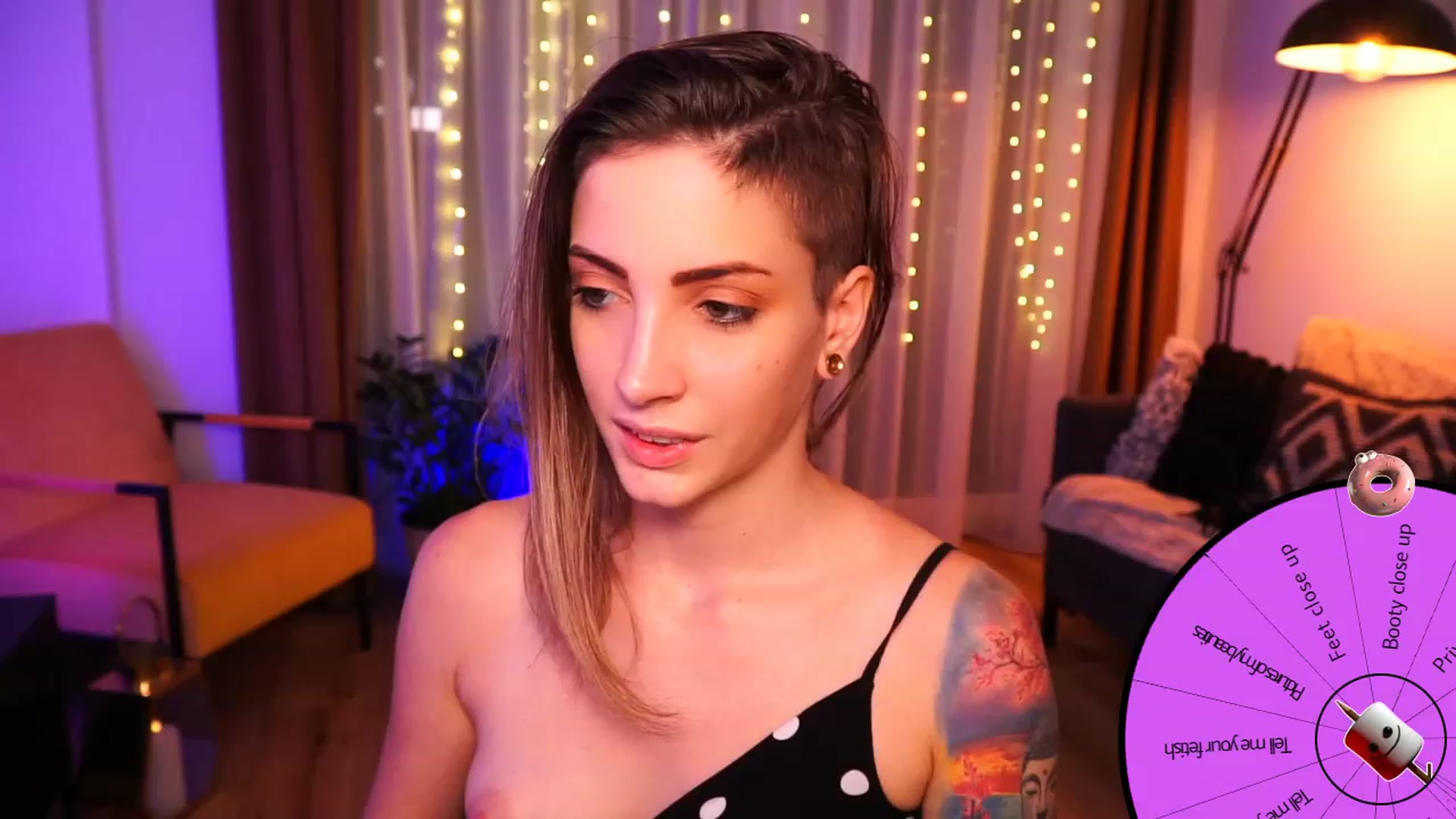 Gallery image thumbnail from Kend_dall's myfreecams stream on, 07/12/2023, 10:29 image 15 of 20
