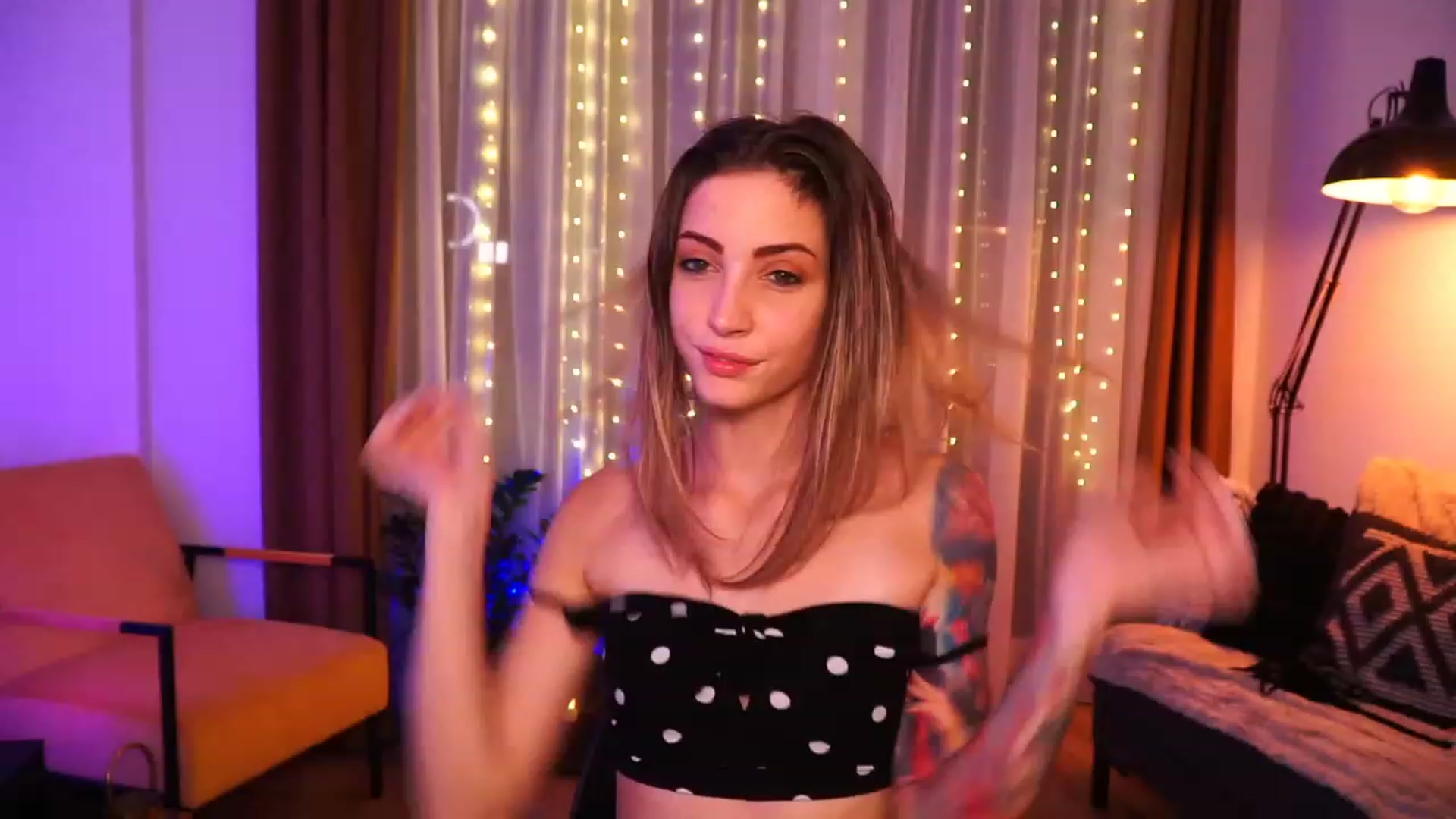 Gallery image thumbnail from Kend_dall's myfreecams stream on, 07/12/2023, 10:29 image 3 of 20
