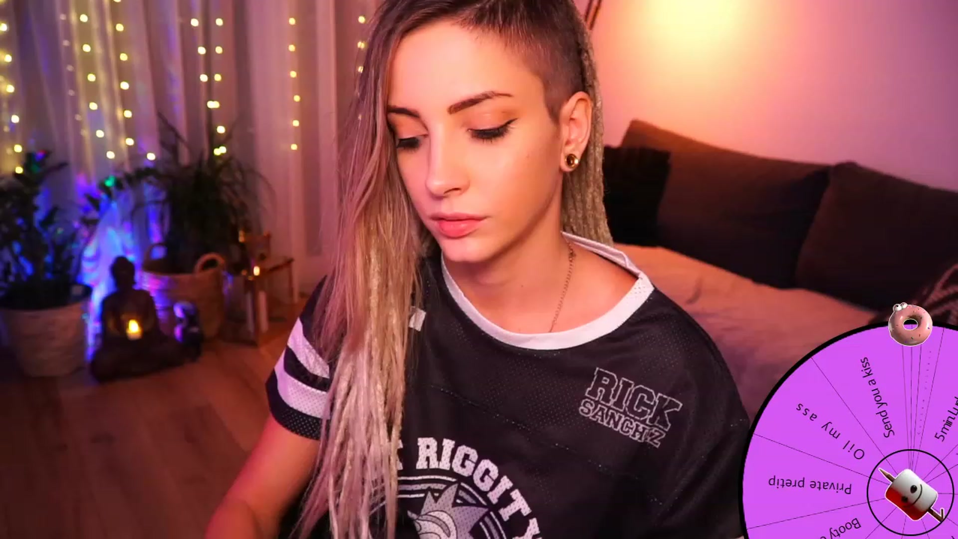 Gallery image thumbnail from Kend_dall's myfreecams stream on, 07/18/2023, 18:47 image 19 of 20