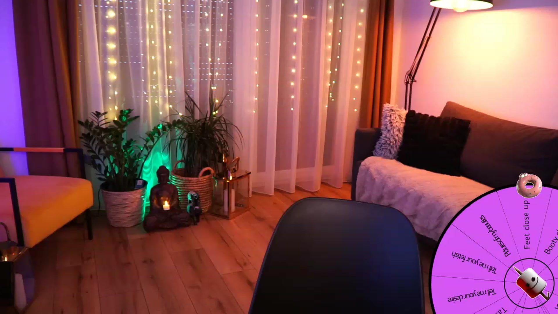 Gallery image thumbnail from Kend_dall's myfreecams stream on, 07/18/2023, 18:47 image 2 of 20