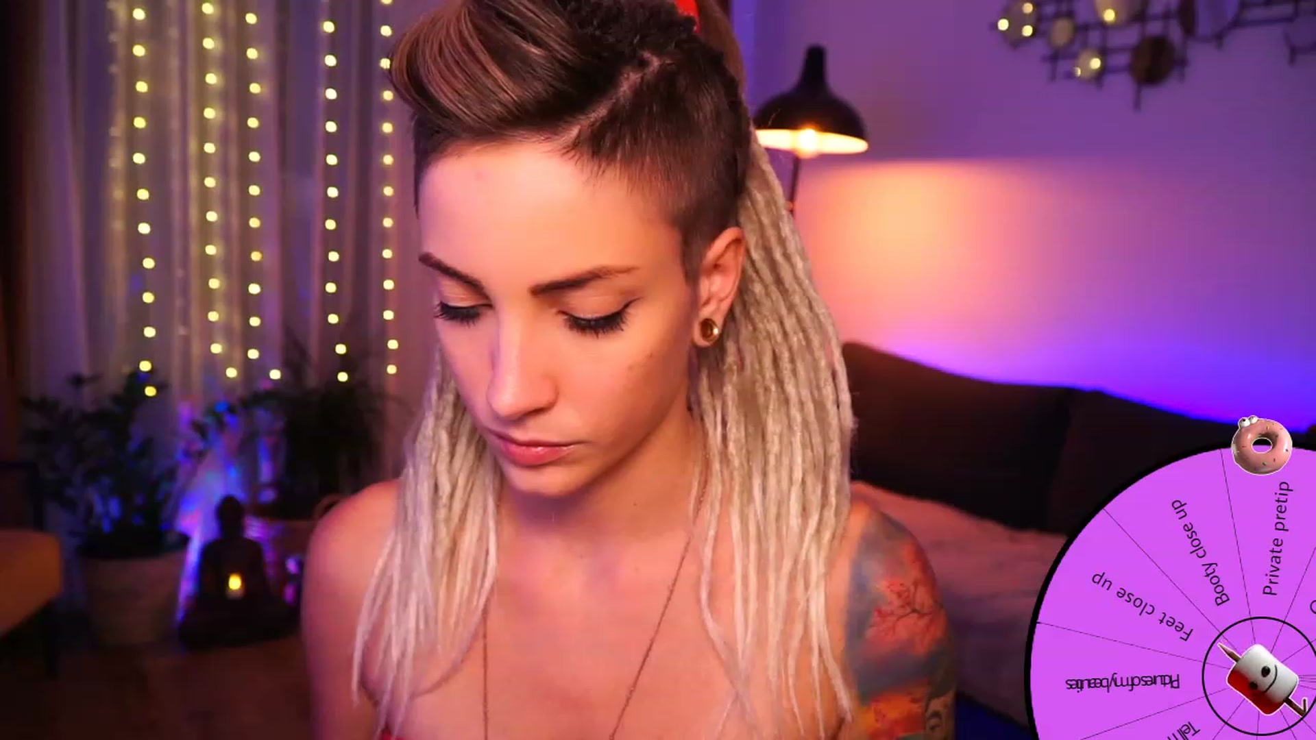 Gallery image thumbnail from Kend_dall's myfreecams stream on, 07/19/2023, 18:21 image 12 of 20