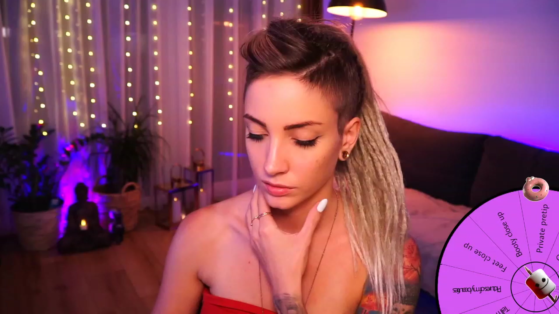 Gallery image thumbnail from Kend_dall's myfreecams stream on, 07/19/2023, 18:21 image 19 of 20