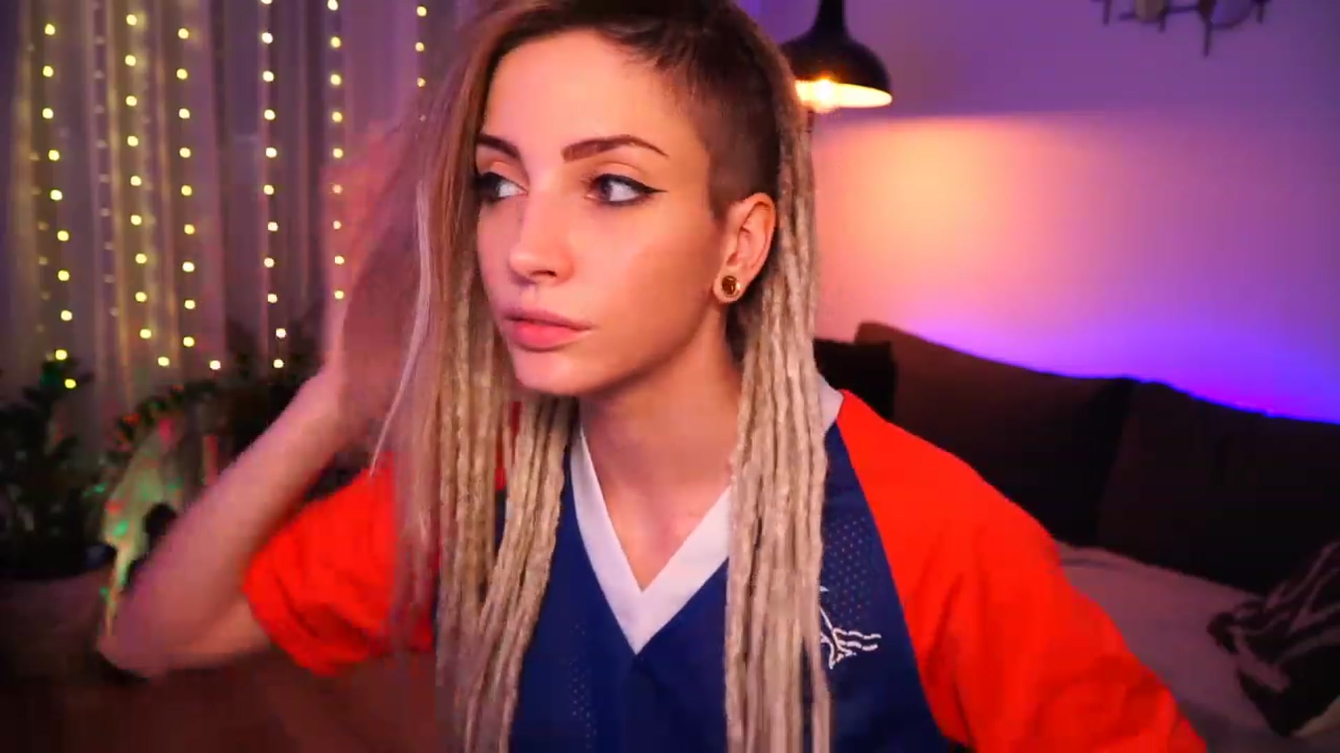 Gallery image thumbnail from Kend_dall's myfreecams stream on, 07/21/2023, 13:42 image 7 of 20