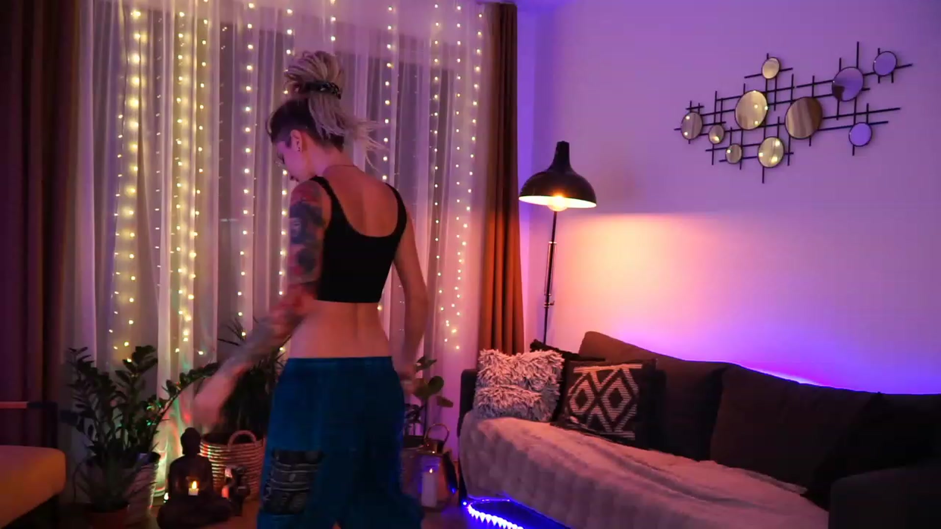 Gallery image thumbnail from Kend_dall's myfreecams stream on, 07/24/2023, 16:56 image 6 of 20