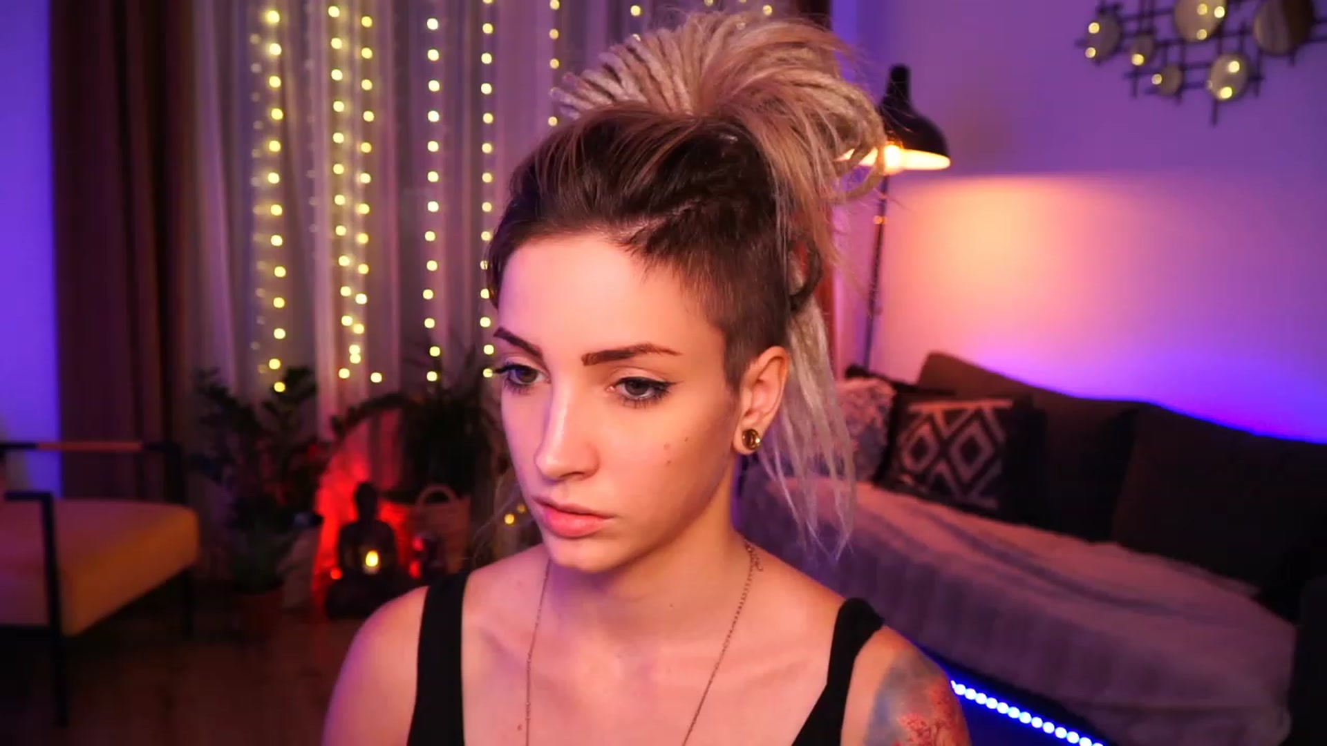 Gallery image thumbnail from Kend_dall's myfreecams stream on, 07/24/2023, 16:56 image 2 of 20