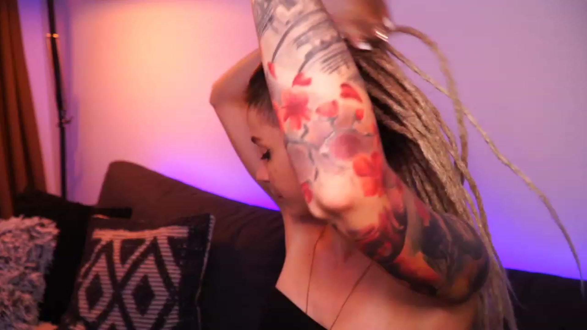 Gallery image thumbnail from Kend_dall's myfreecams stream on, 07/24/2023, 18:33 image 16 of 20