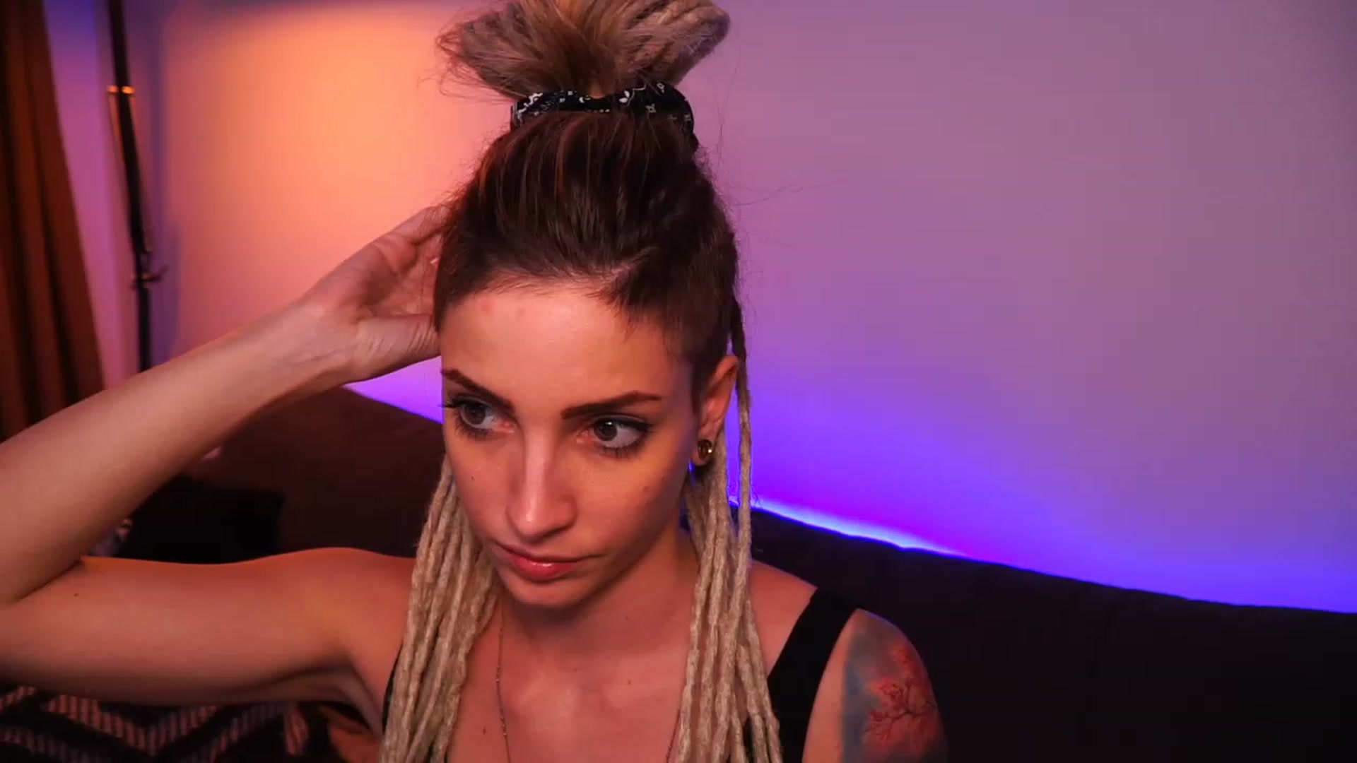 Gallery image thumbnail from Kend_dall's myfreecams stream on, 07/24/2023, 20:33 image 14 of 20