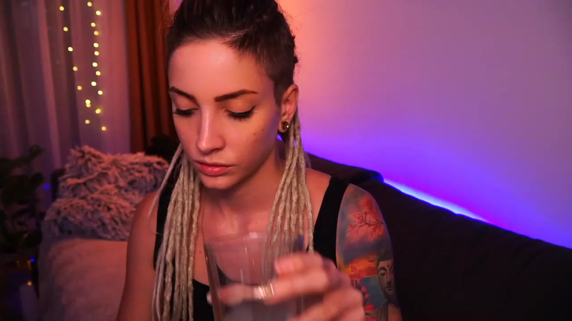 Gallery image thumbnail from Kend_dall's myfreecams stream on, 07/24/2023, 20:33 image 20 of 20