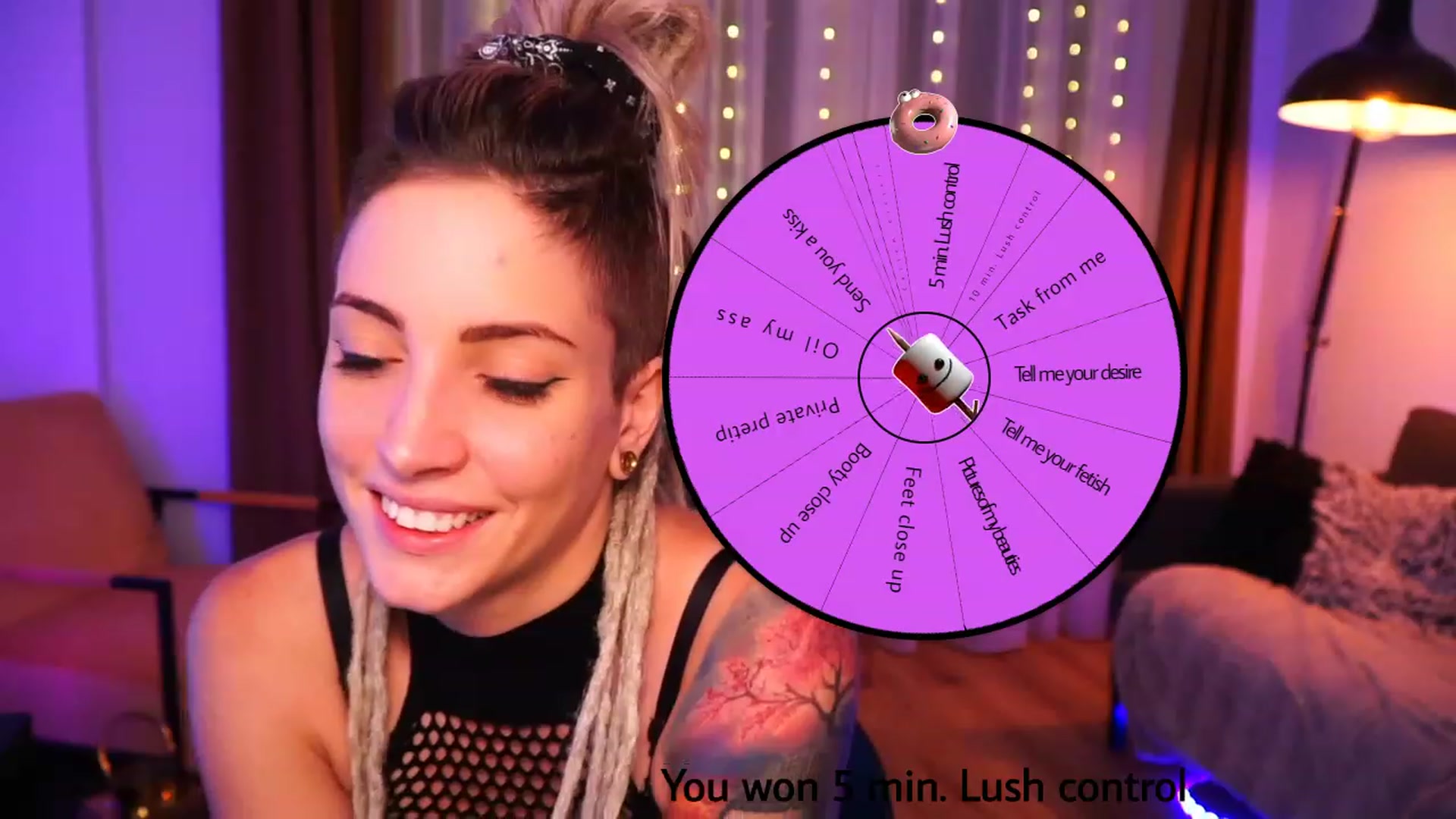Gallery image thumbnail from Kend_dall's myfreecams stream on, 07/26/2023, 13:13 image 2 of 20