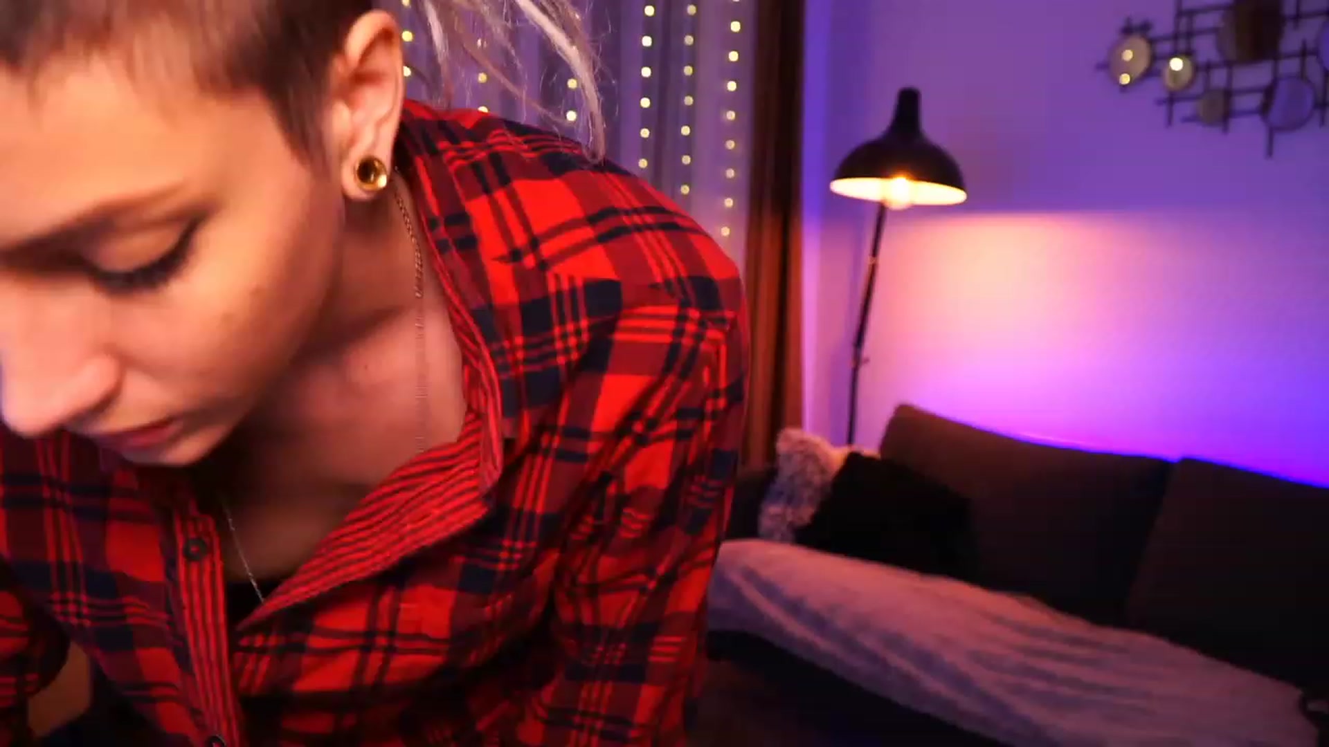 Gallery image thumbnail from Kend_dall's myfreecams stream on, 08/01/2023, 13:12 image 4 of 20