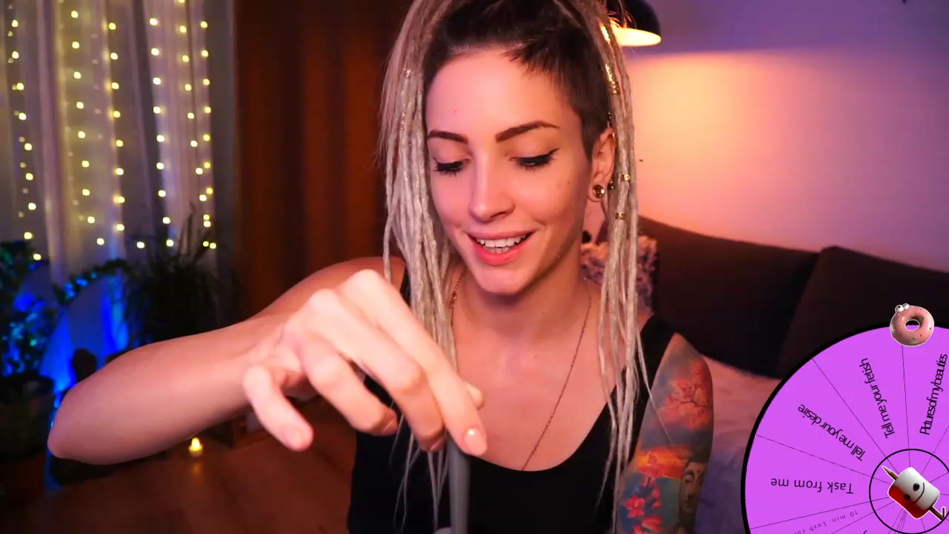 Gallery image thumbnail from Kend_dall's myfreecams stream on, 08/03/2023, 18:46 image 13 of 20