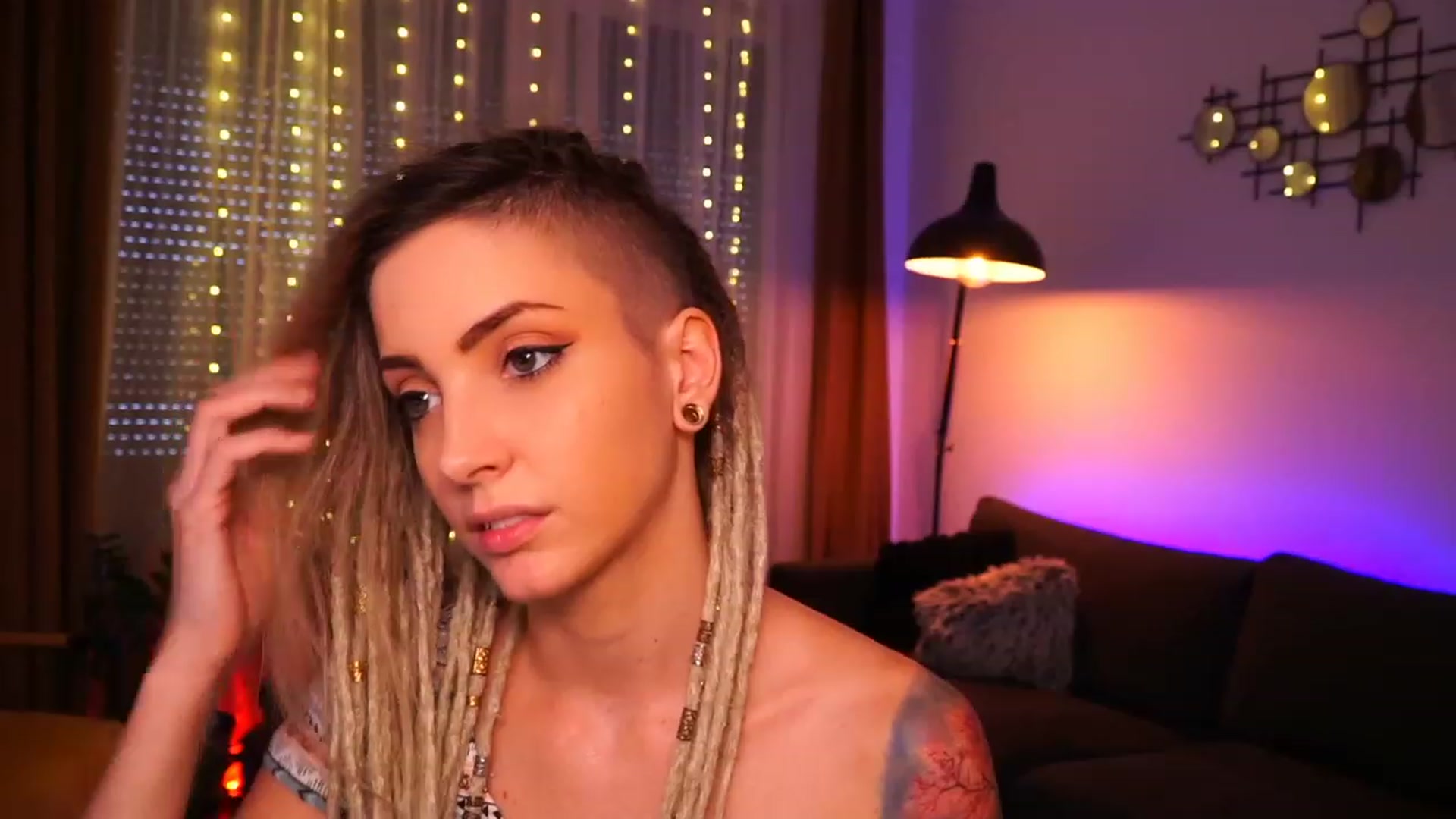 Gallery image thumbnail from Kend_dall's myfreecams stream on, 08/06/2023, 14:40 image 14 of 20