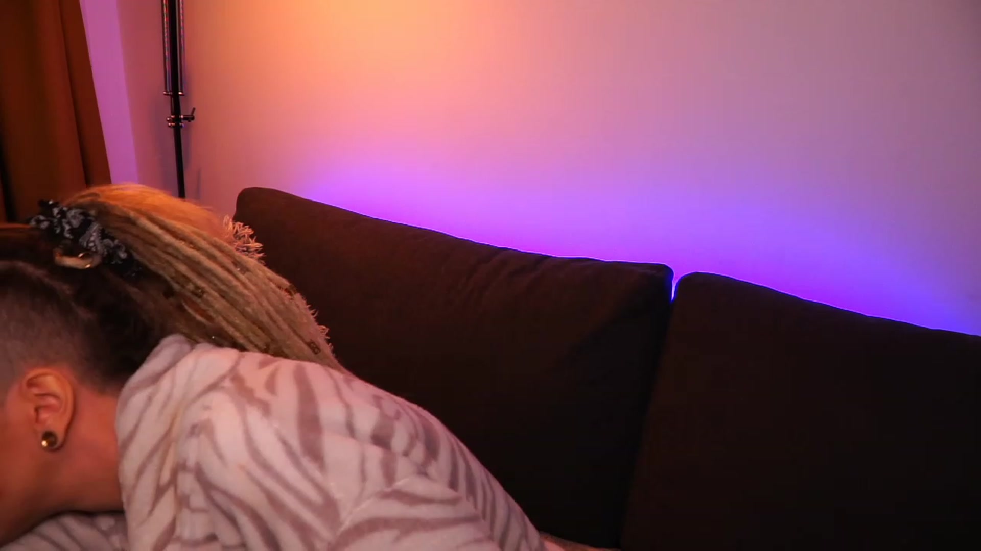 Gallery image thumbnail from Kend_dall's myfreecams stream on, 08/08/2023, 07:14 image 7 of 20