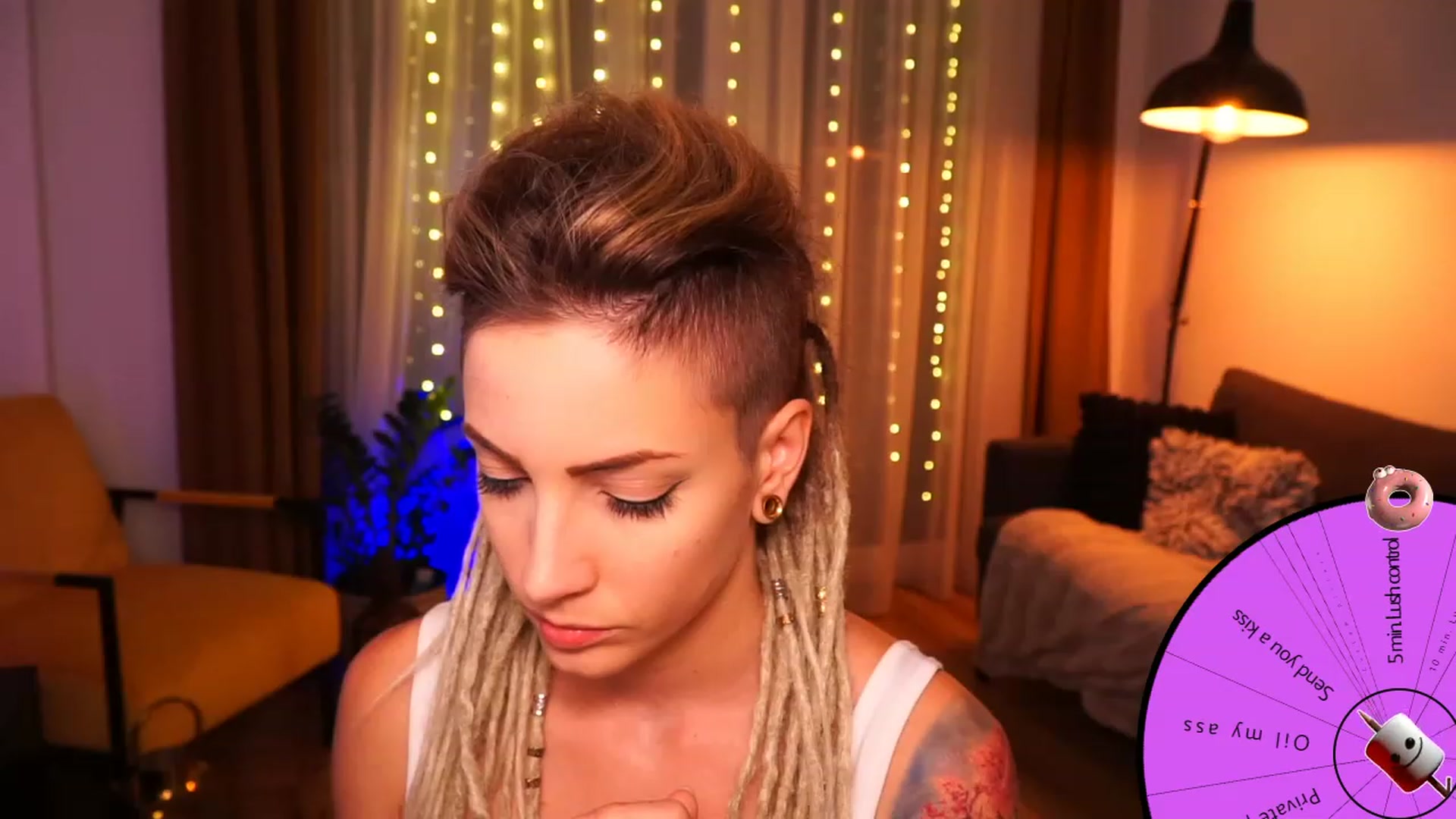 Gallery image thumbnail from Kend_dall's myfreecams stream on, 08/09/2023, 18:40 image 5 of 20