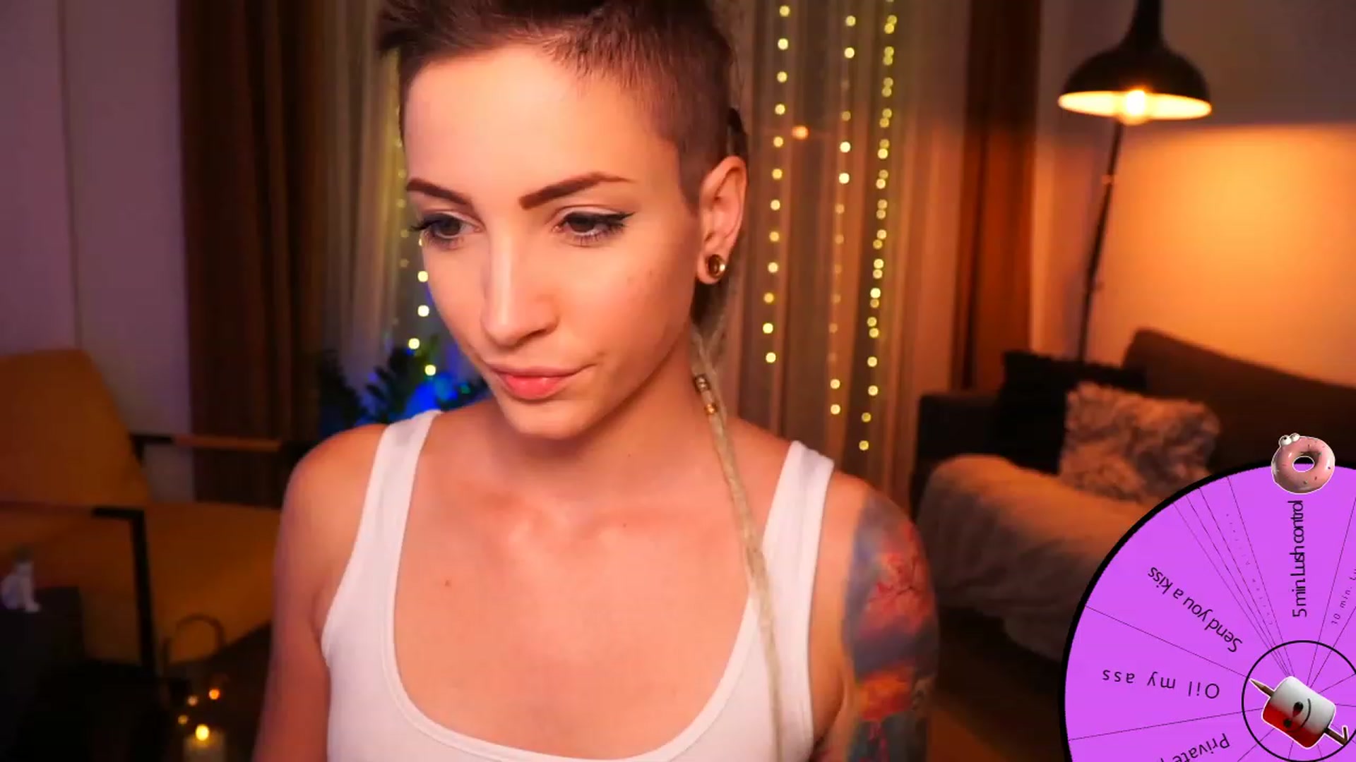 Gallery image thumbnail from Kend_dall's myfreecams stream on, 08/09/2023, 18:40 image 2 of 20