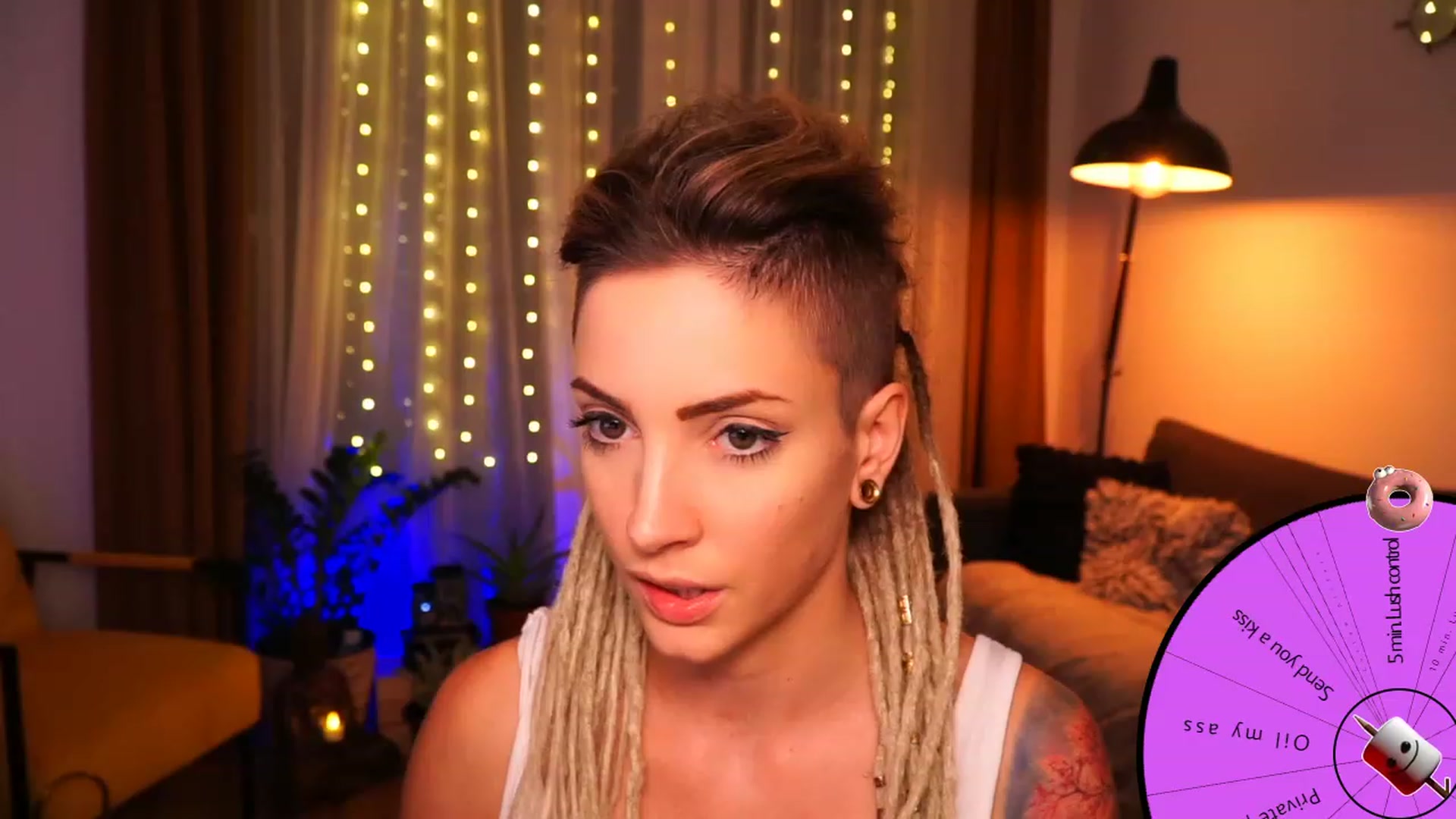 Gallery image thumbnail from Kend_dall's myfreecams stream on, 08/09/2023, 18:40 image 19 of 20