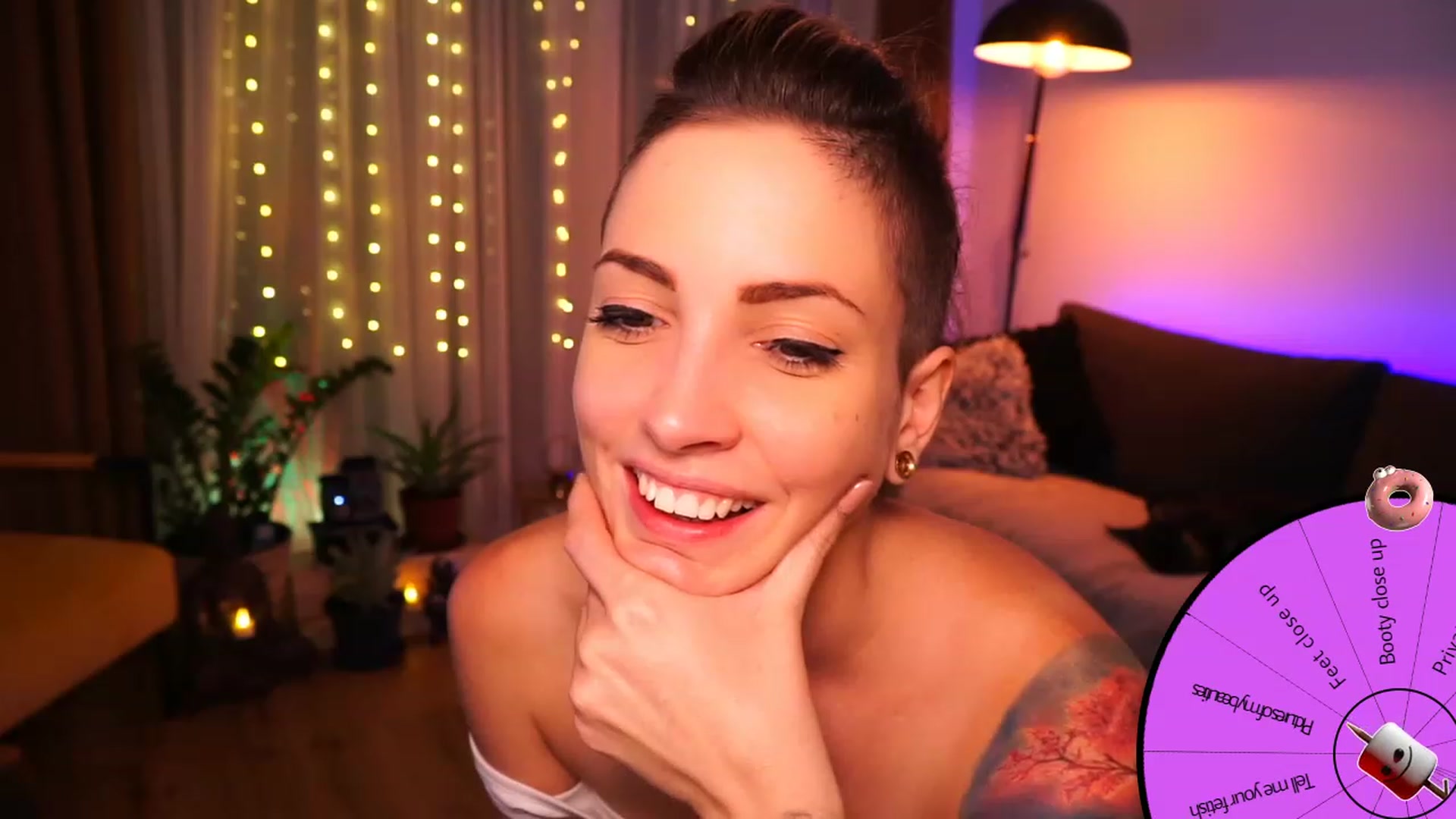 Gallery image thumbnail from Kend_dall's myfreecams stream on, 08/10/2023, 17:13 image 12 of 20