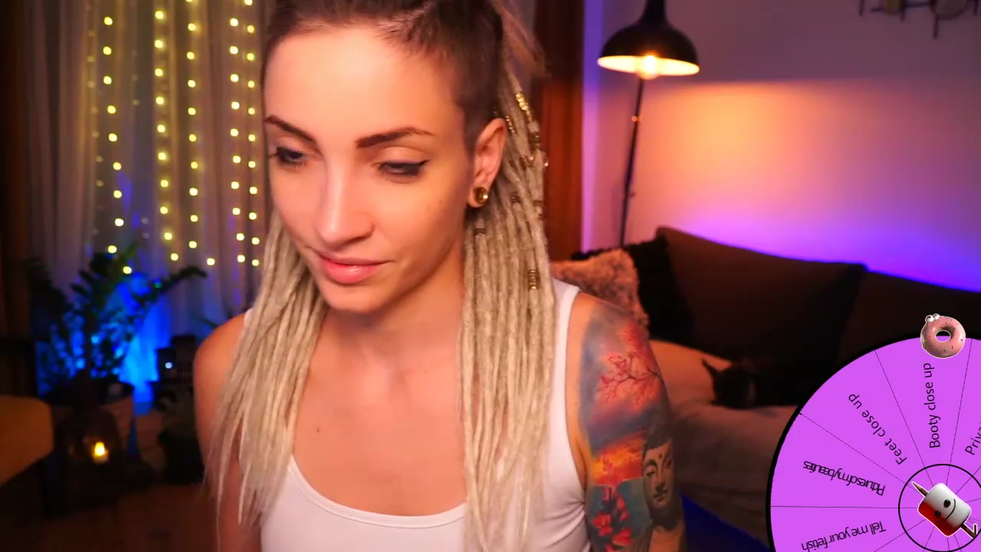 Gallery image thumbnail from Kend_dall's myfreecams stream on, 08/10/2023, 17:13 image 9 of 20