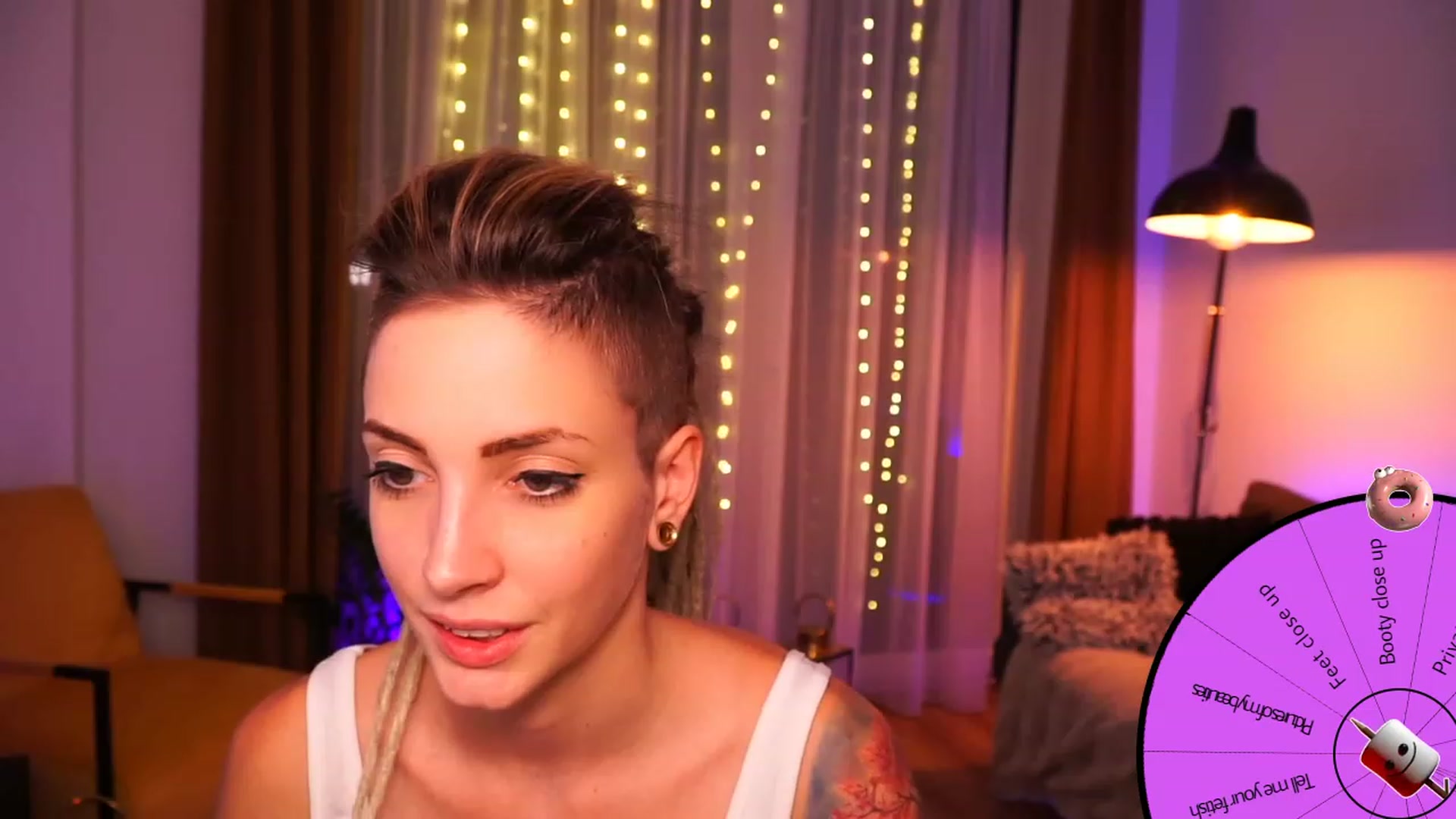 Gallery image thumbnail from Kend_dall's myfreecams stream on, 08/10/2023, 20:47 image 6 of 20