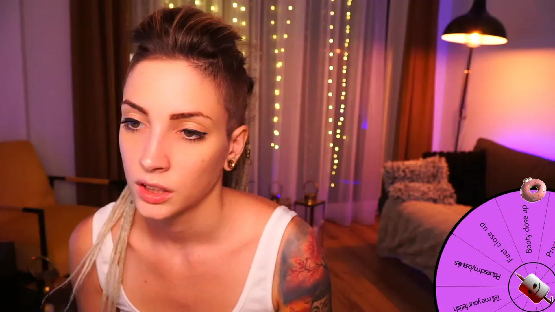 Gallery image thumbnail from Kend_dall's myfreecams stream on, 08/10/2023, 20:47 image 3 of 20