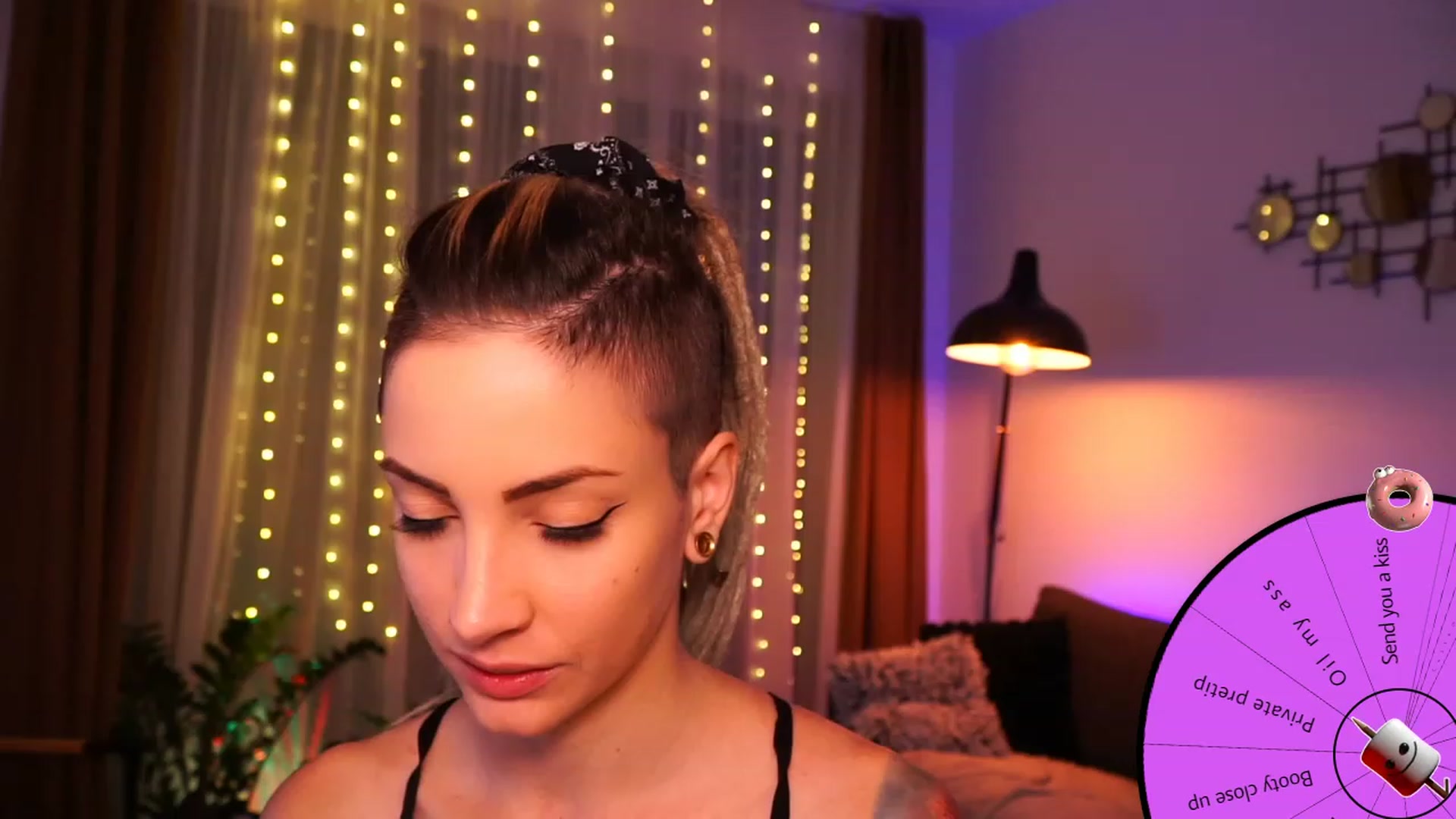 Gallery image thumbnail from Kend_dall's myfreecams stream on, 08/11/2023, 09:28 image 3 of 20