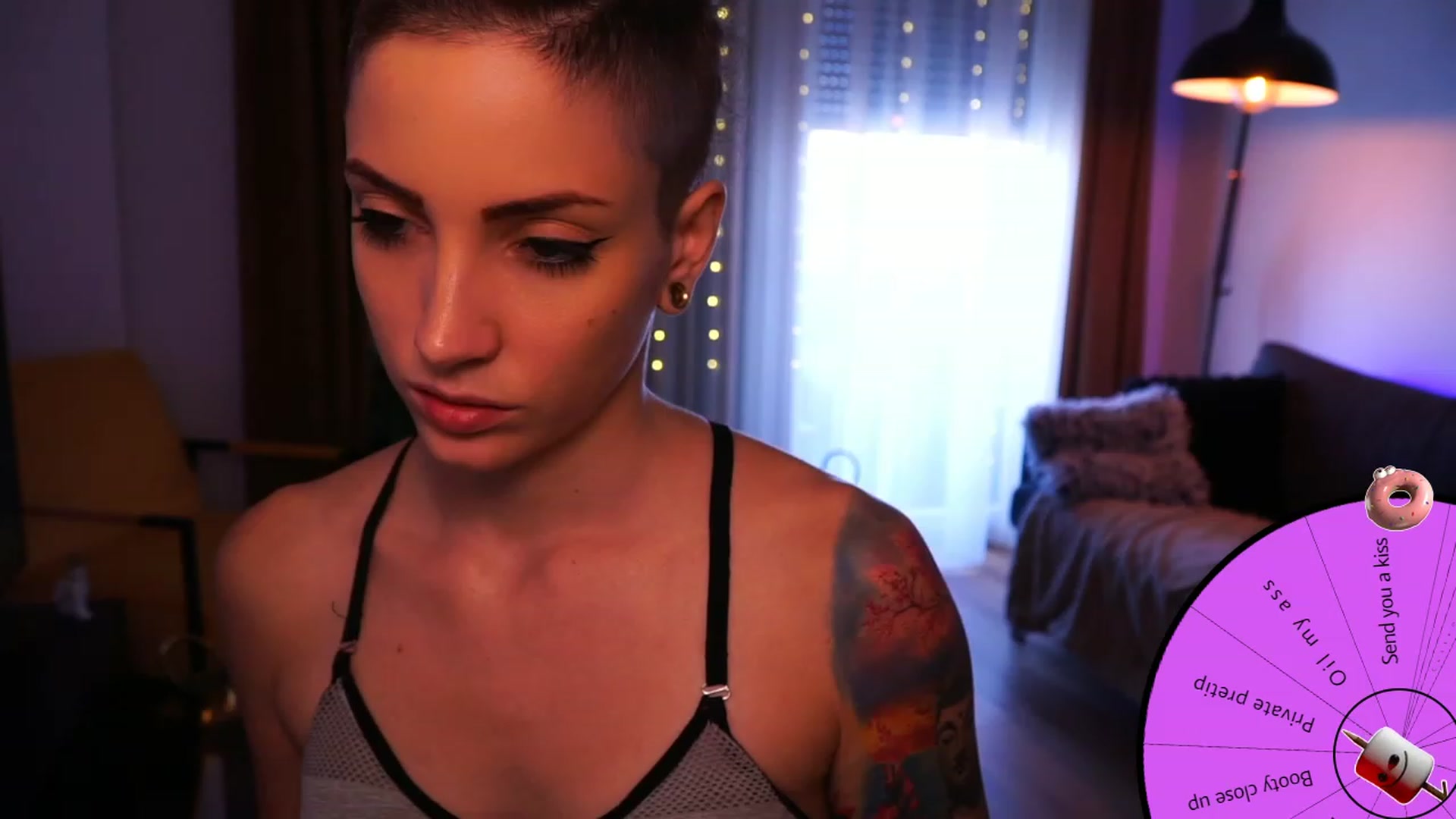 Gallery image thumbnail from Kend_dall's myfreecams stream on, 08/11/2023, 10:19 image 13 of 20